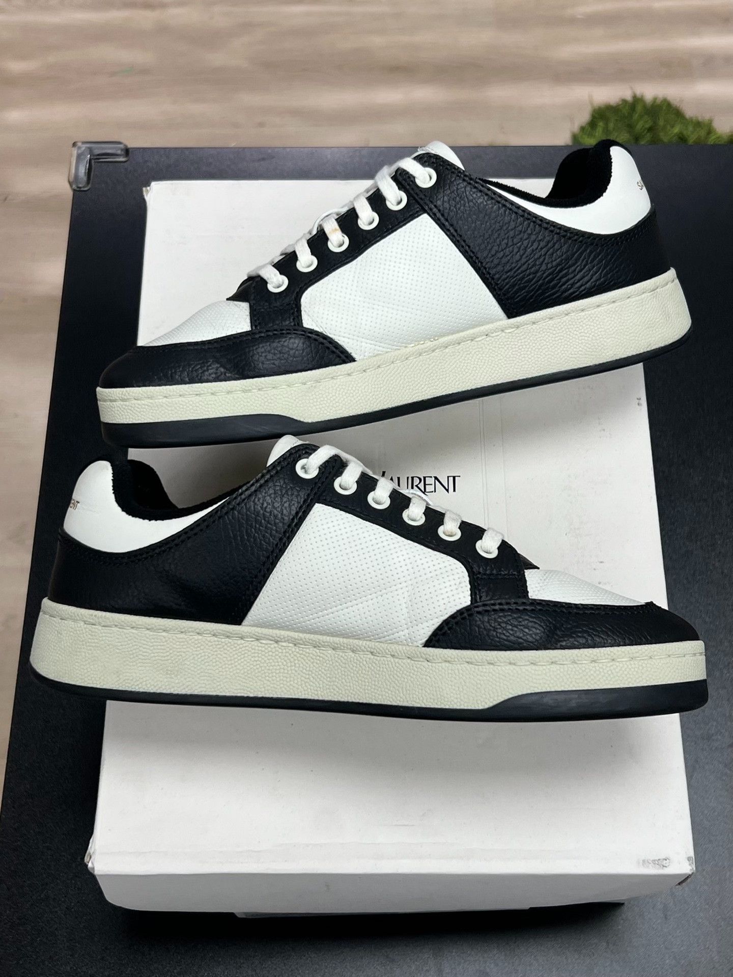 Saint Laurent Paris Saint Laurent Paris Lowtop Sneakers 8 Men Size US 8 / EU 41 - 6 Thumbnail