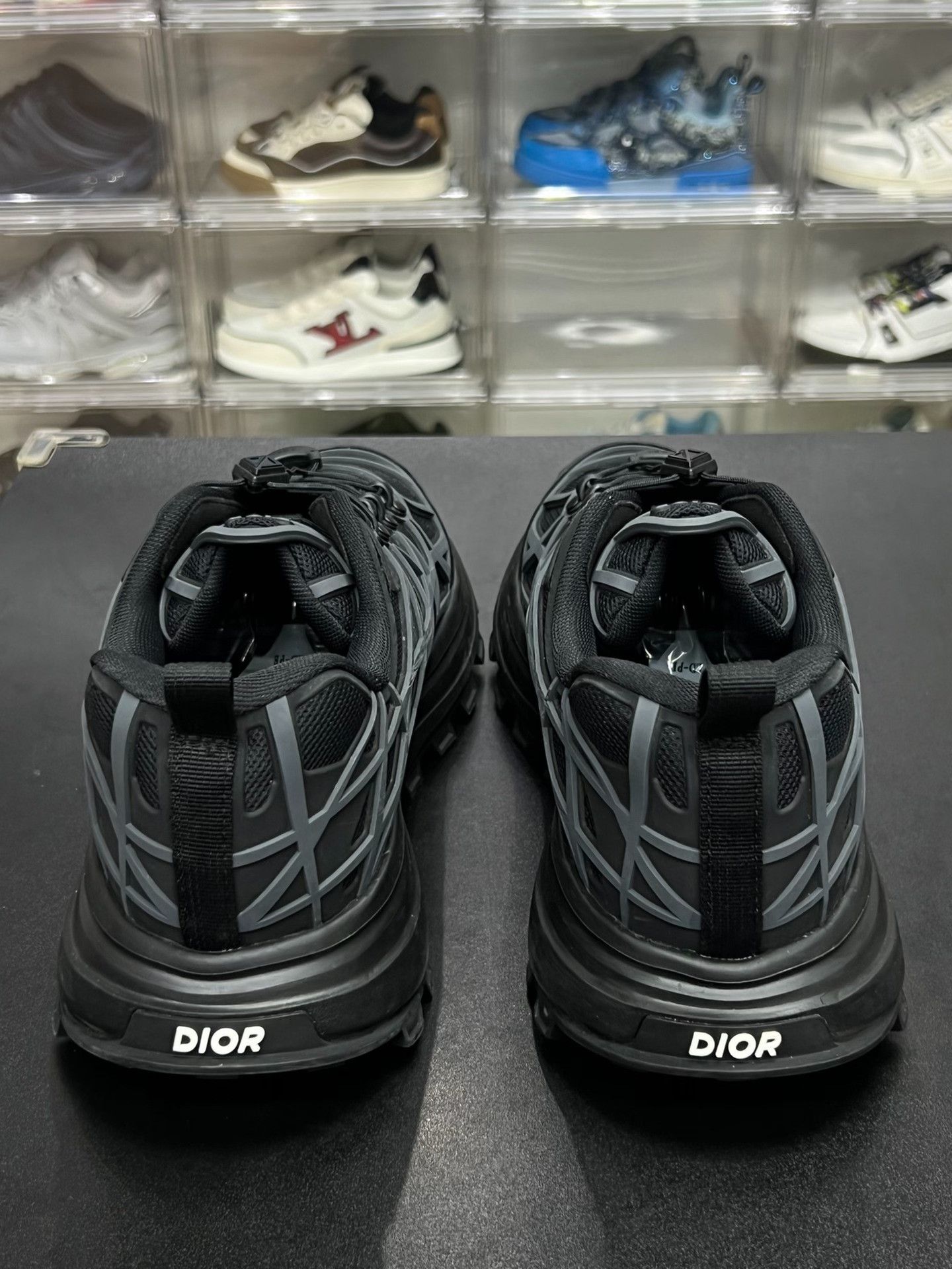 Dior Dior Printed Plaid Black Lowtop Sneakers 10 Men Size US 10 / EU 43 - 7 Thumbnail