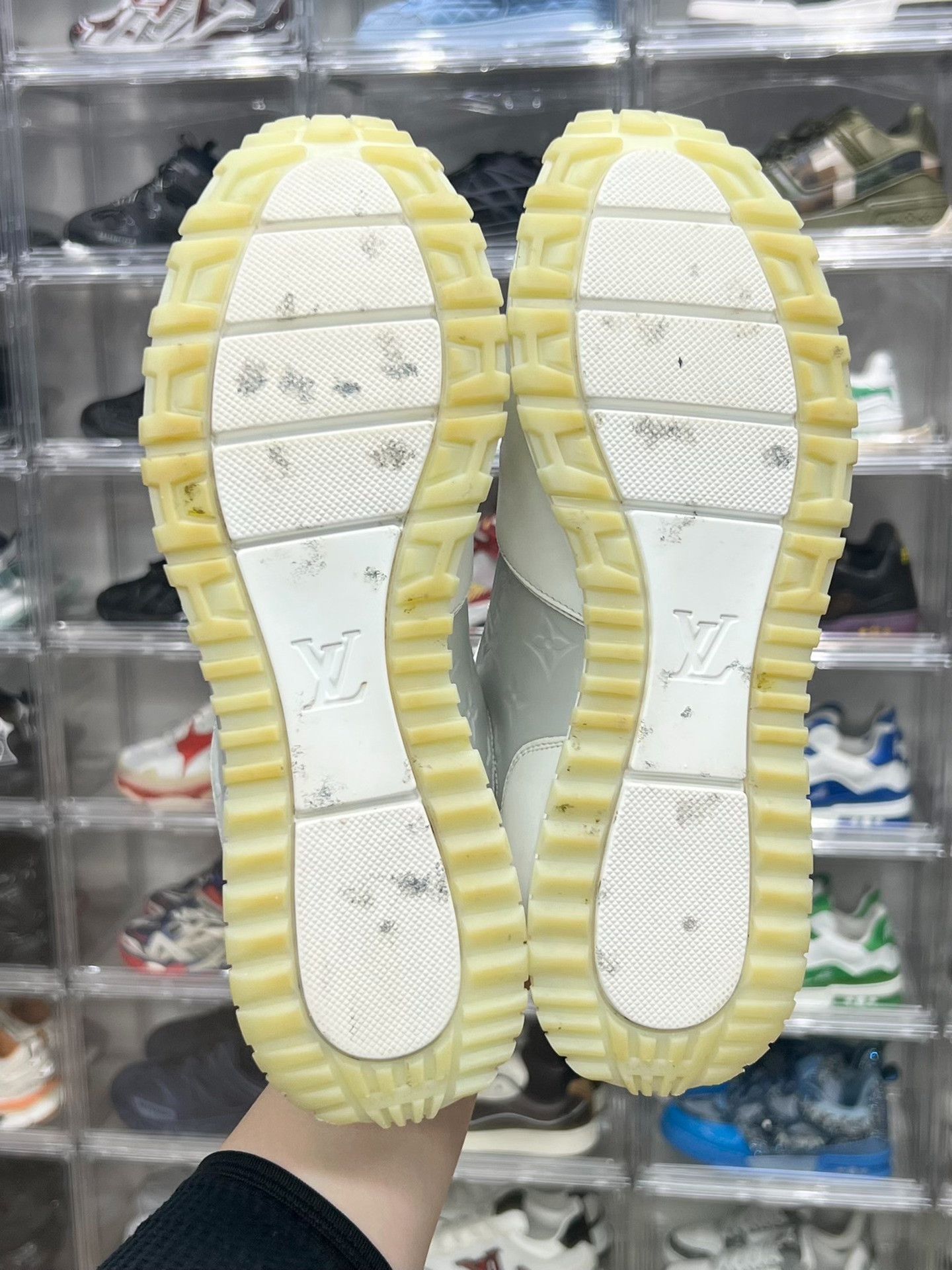 Louis Vuitton Louis Vuitton Patchwork White Lowtop Sneakers 9 Men Size US 9 / EU 42 - 8 Thumbnail