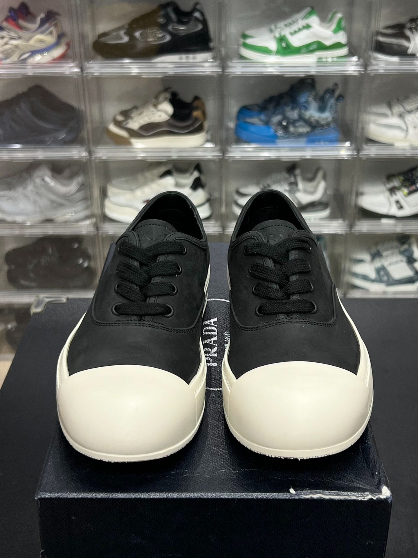 Prada Prada Lowtop Sneakers 6 Men Size US 6 / EU 39 - 2 Thumbnail