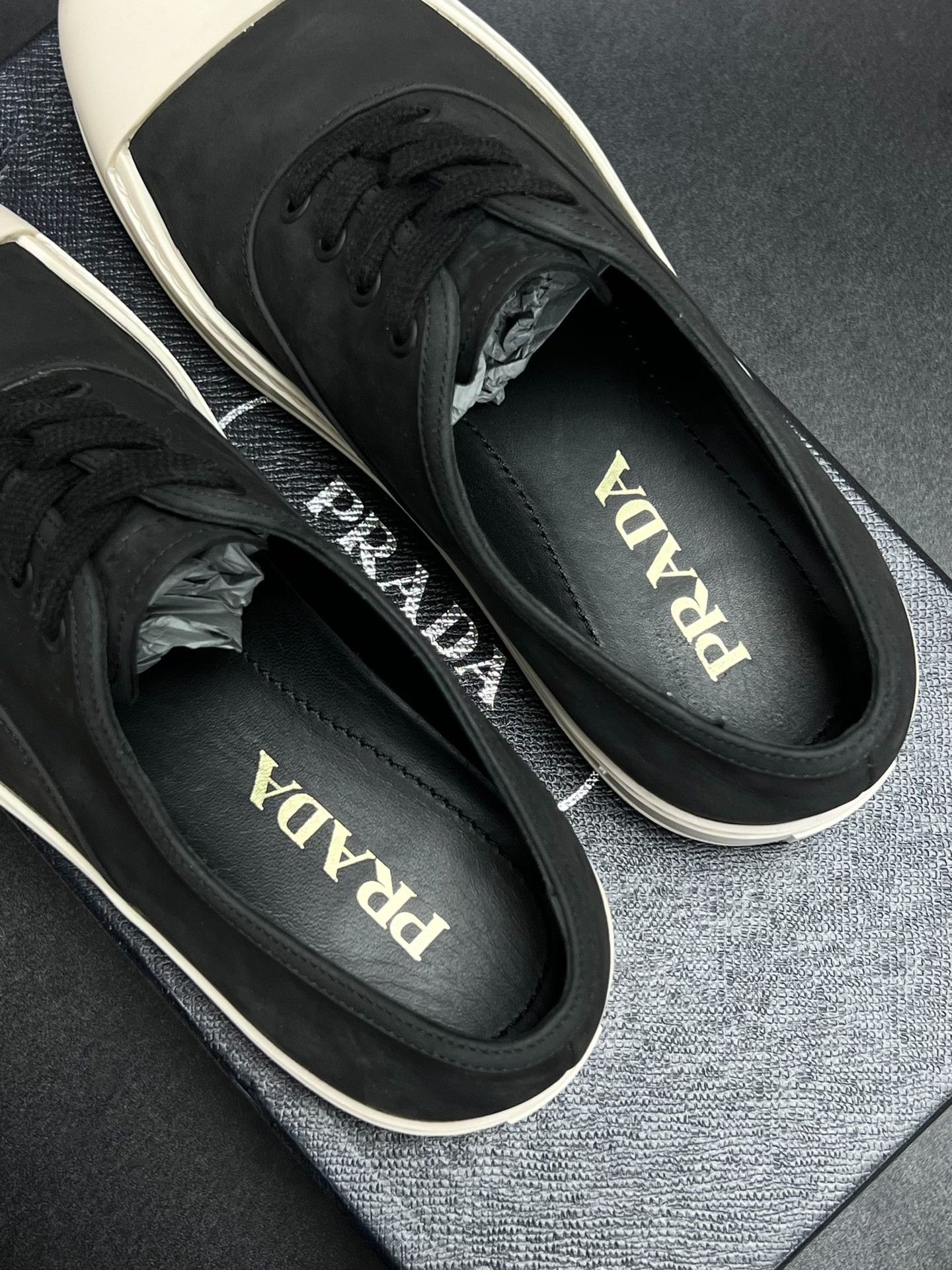 Prada Prada Lowtop Sneakers 6 Men Size US 6 / EU 39 - 4 Thumbnail