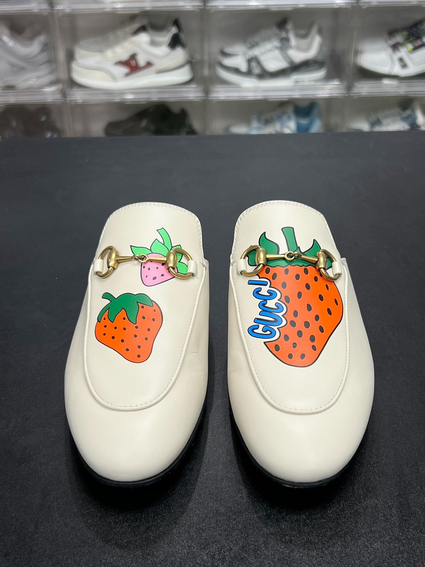 Gucci Gucci White Sandals us_7 Women Size US 7 / IT 37 - 2 Thumbnail