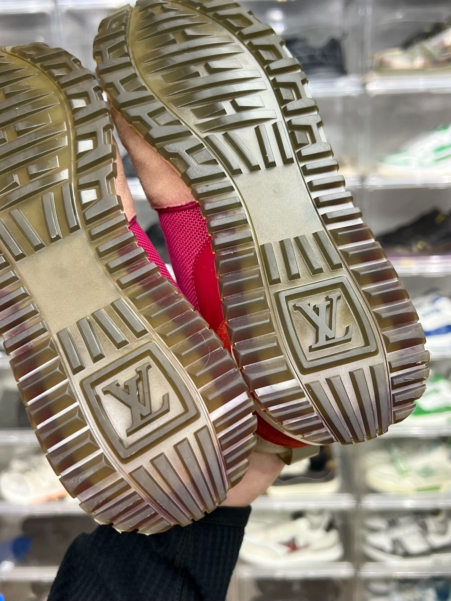 Louis Vuitton Louis Vuitton Casual Pink Lowtop Sneakers us_6 Women Size US 6 / IT 36 - 9 Thumbnail
