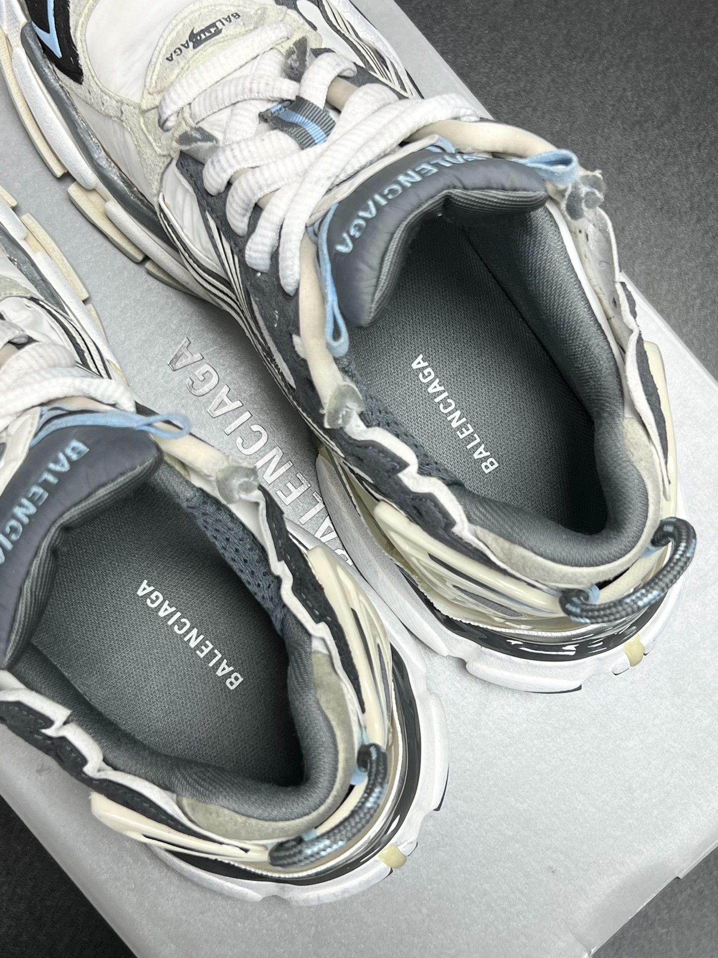 Balenciaga Balenciaga Running White Lowtop Sneakers 8 Men Size US 8 / EU 41 - 4 Thumbnail