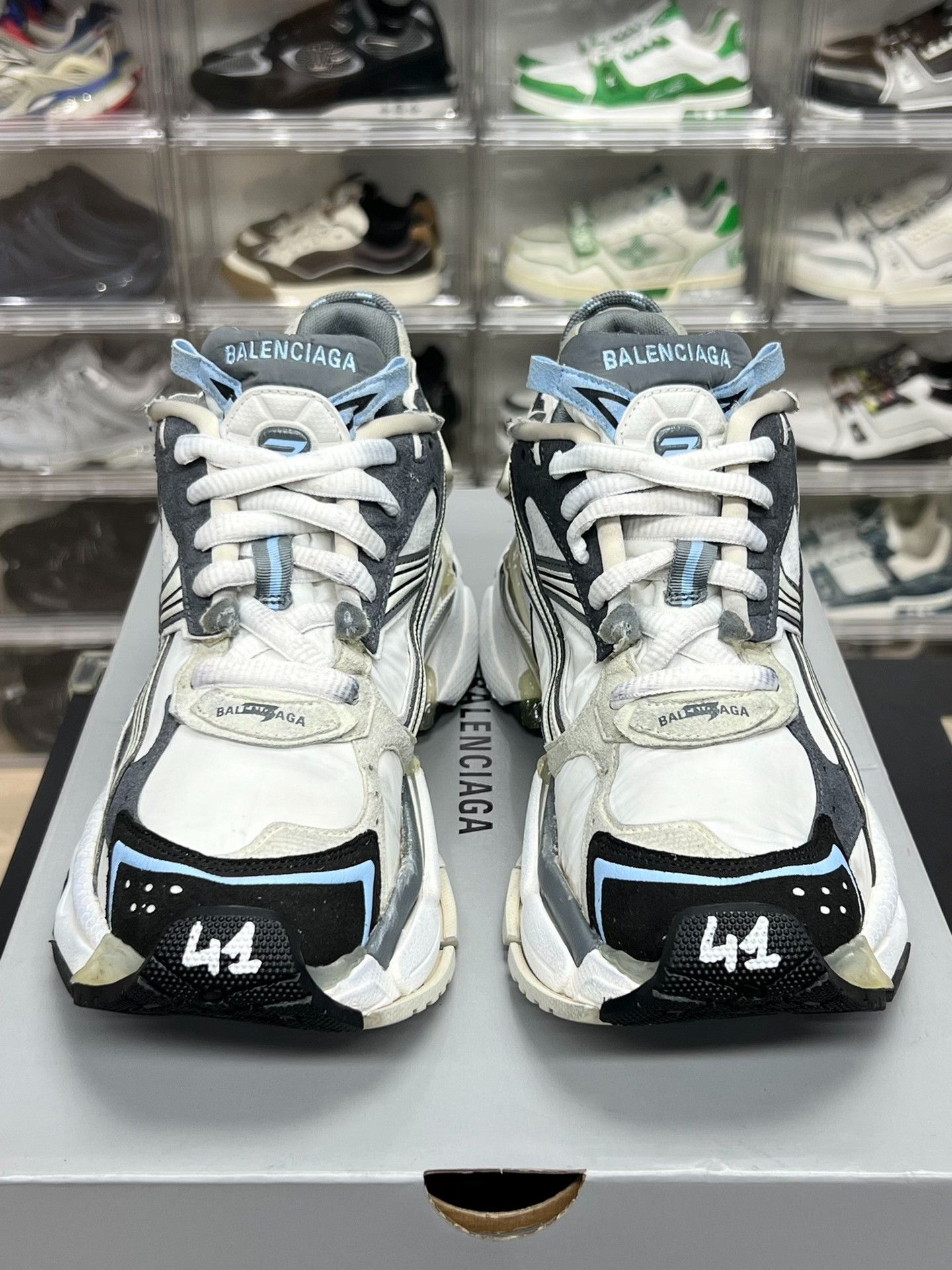 Balenciaga Balenciaga Running White Lowtop Sneakers 8 Men Size US 8 / EU 41 - 2 Thumbnail