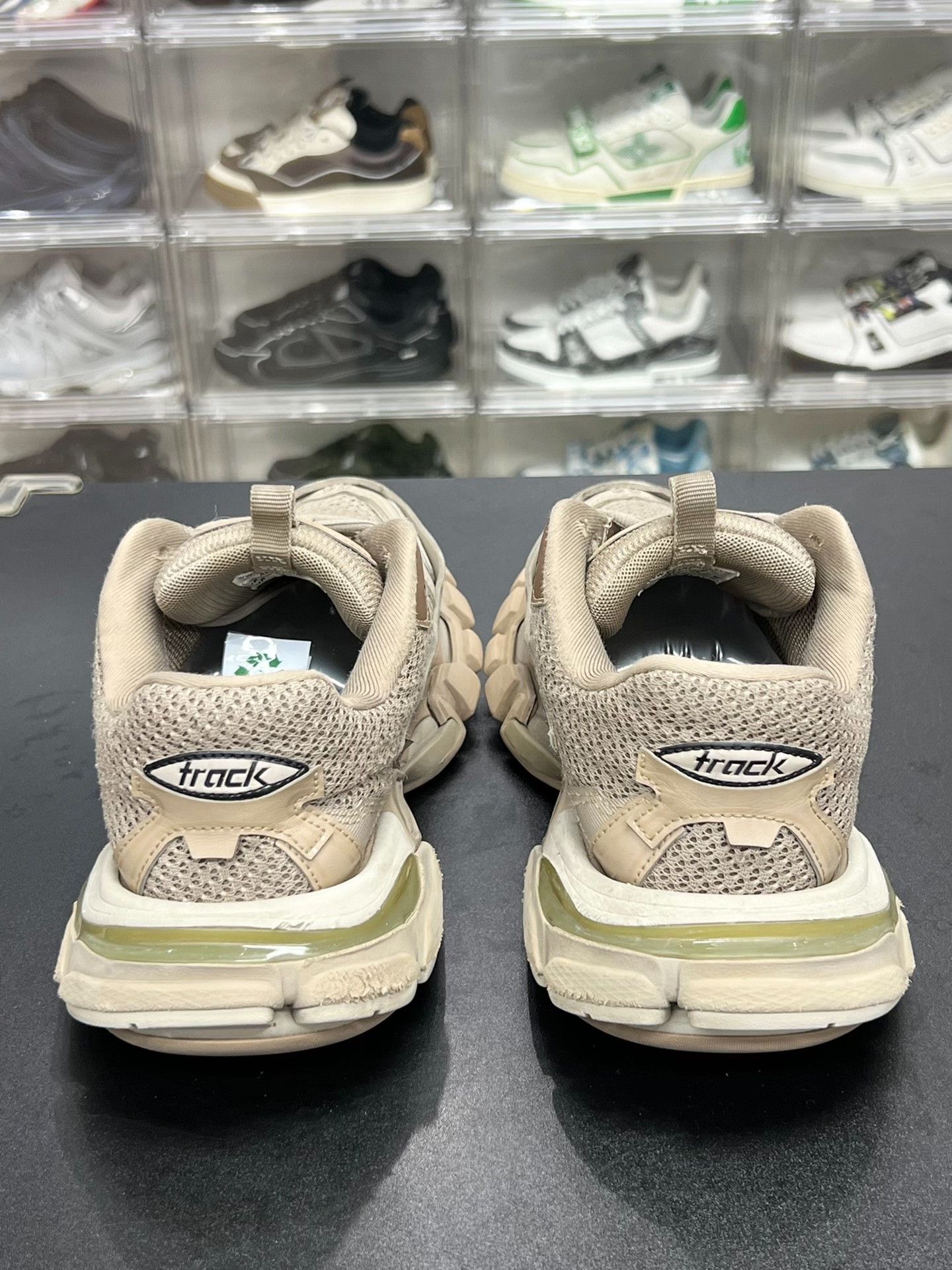 Balenciaga Balenciaga Brown Lowtop Sneakers us_8 Women Size US 8 / IT 38 - 7 Thumbnail