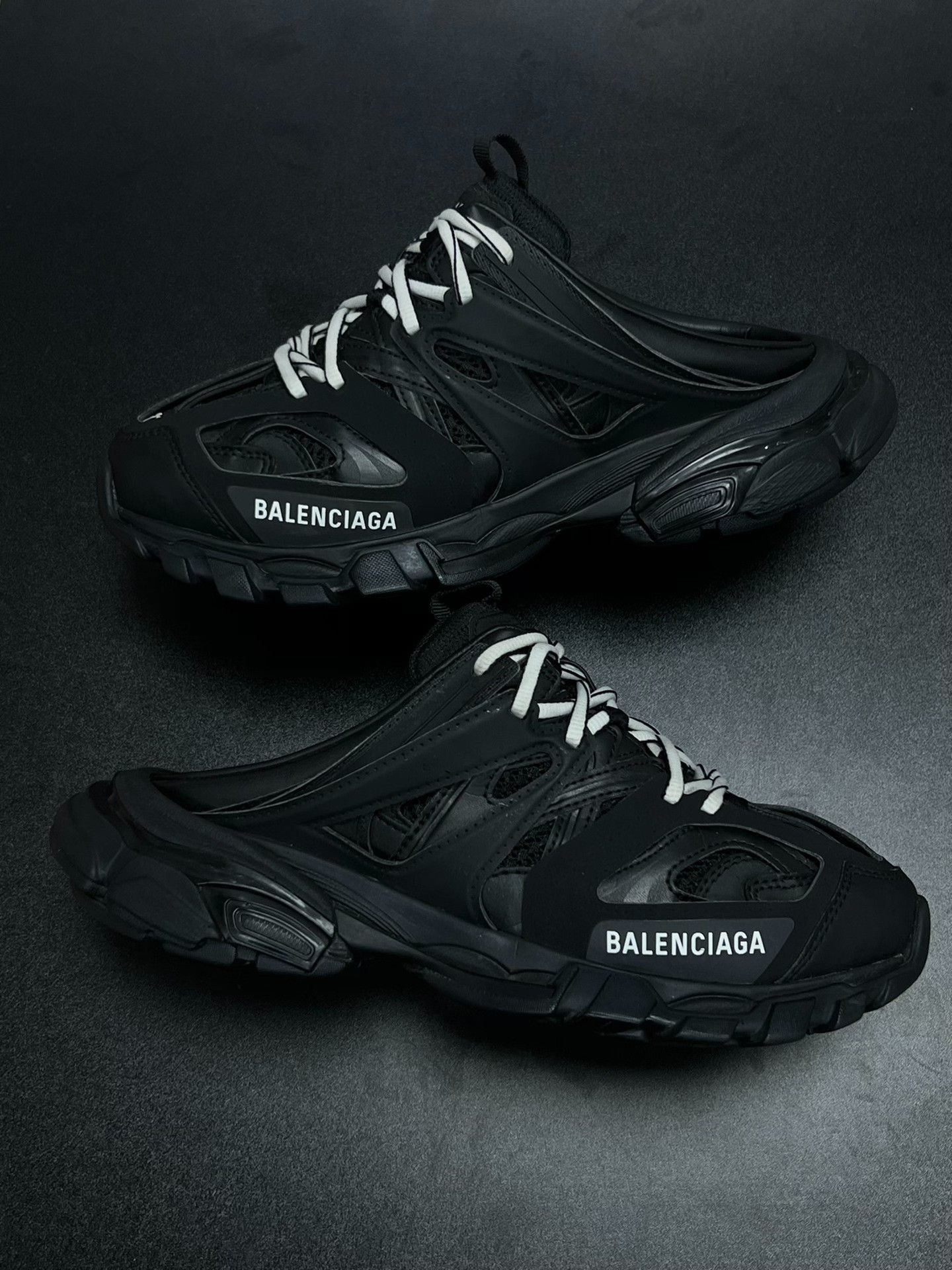 Balenciaga Balenciaga Black Lowtop Sneakers us_7 Women Size US 7 / IT 37 - 5 Thumbnail