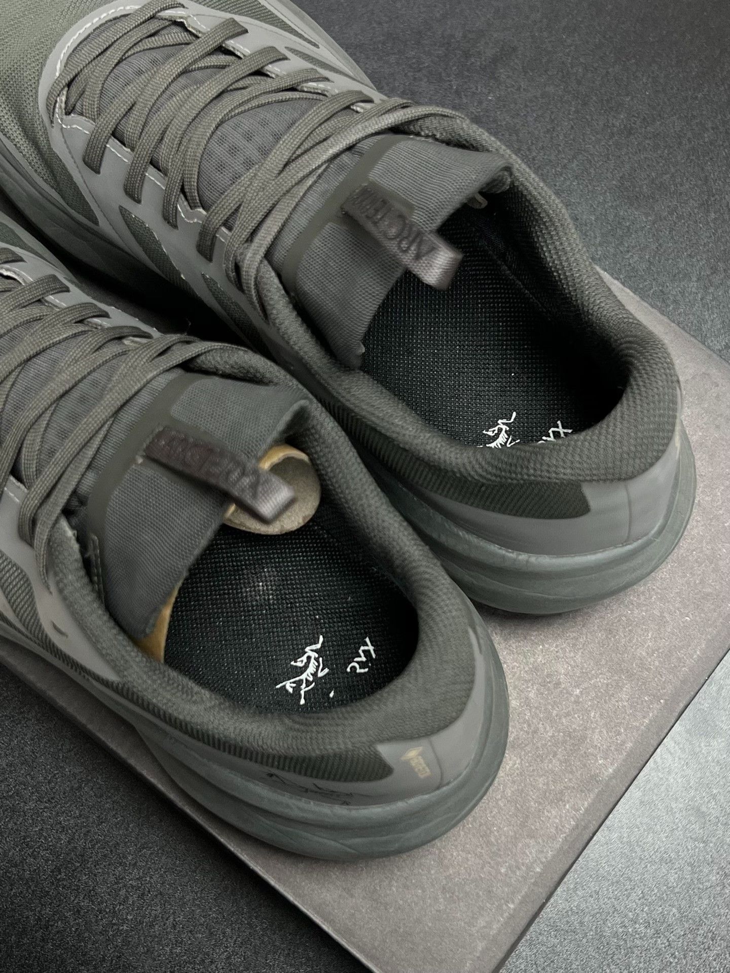 Arc'teryx Arc'teryx Gray Lowtop Sneakers 9 Men Size US 9 / EU 42 - 4 Thumbnail