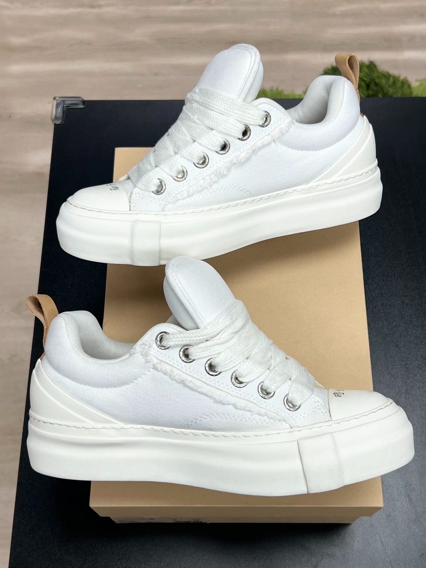 Yohji Yamamoto Yohji Yamamoto White Lowtop Sneakers 8 Men Size US 8 / EU 41 - 6 Thumbnail