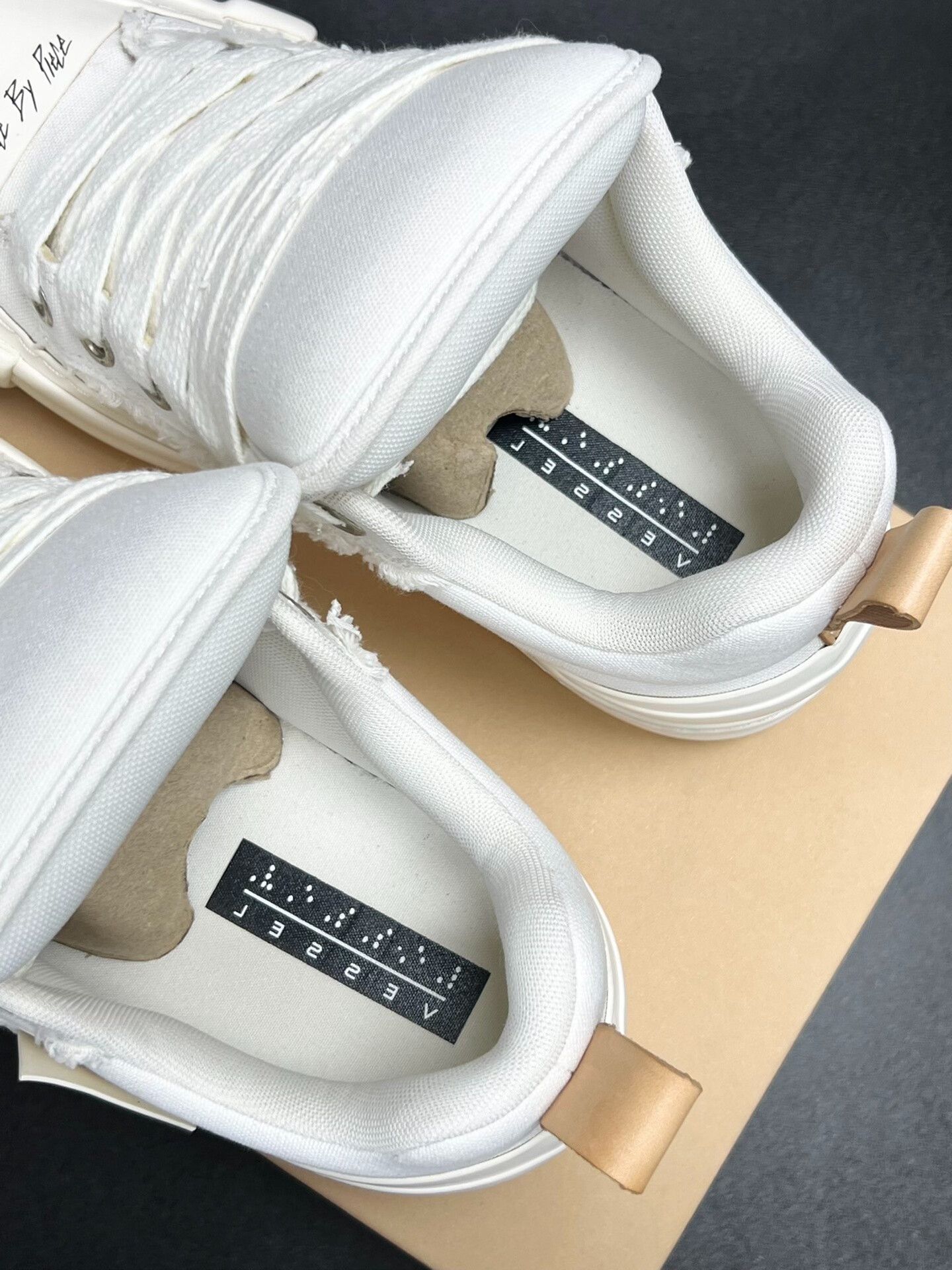 Yohji Yamamoto Yohji Yamamoto White Lowtop Sneakers 8 Men Size US 8 / EU 41 - 4 Thumbnail