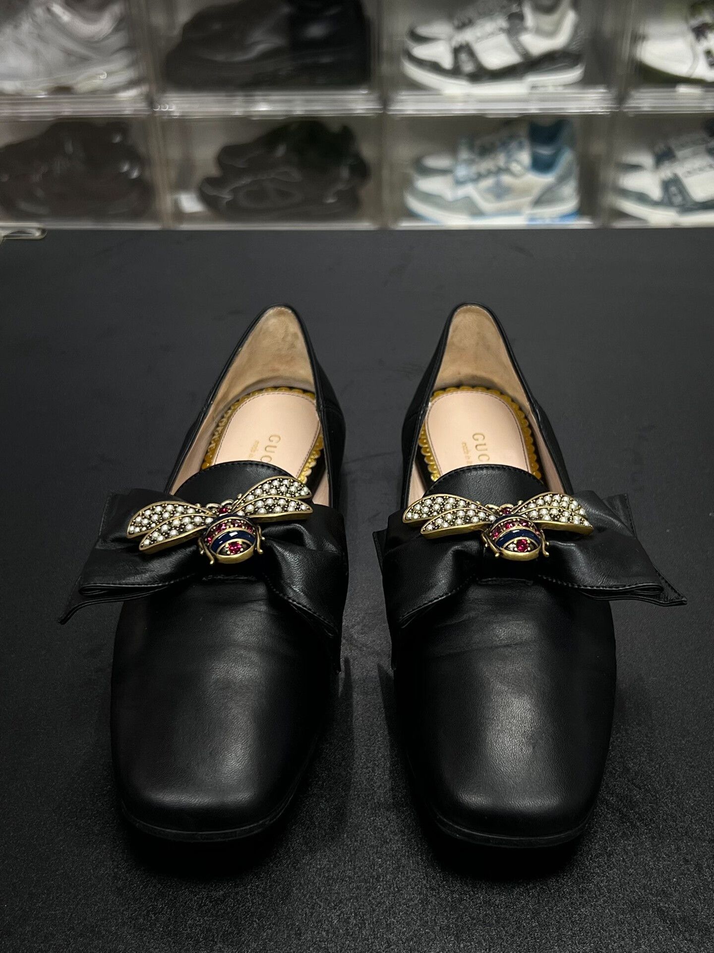 Gucci Gucci Black Lowtop Sneakers us_7 Women Size US 7 / IT 37 - 2 Thumbnail