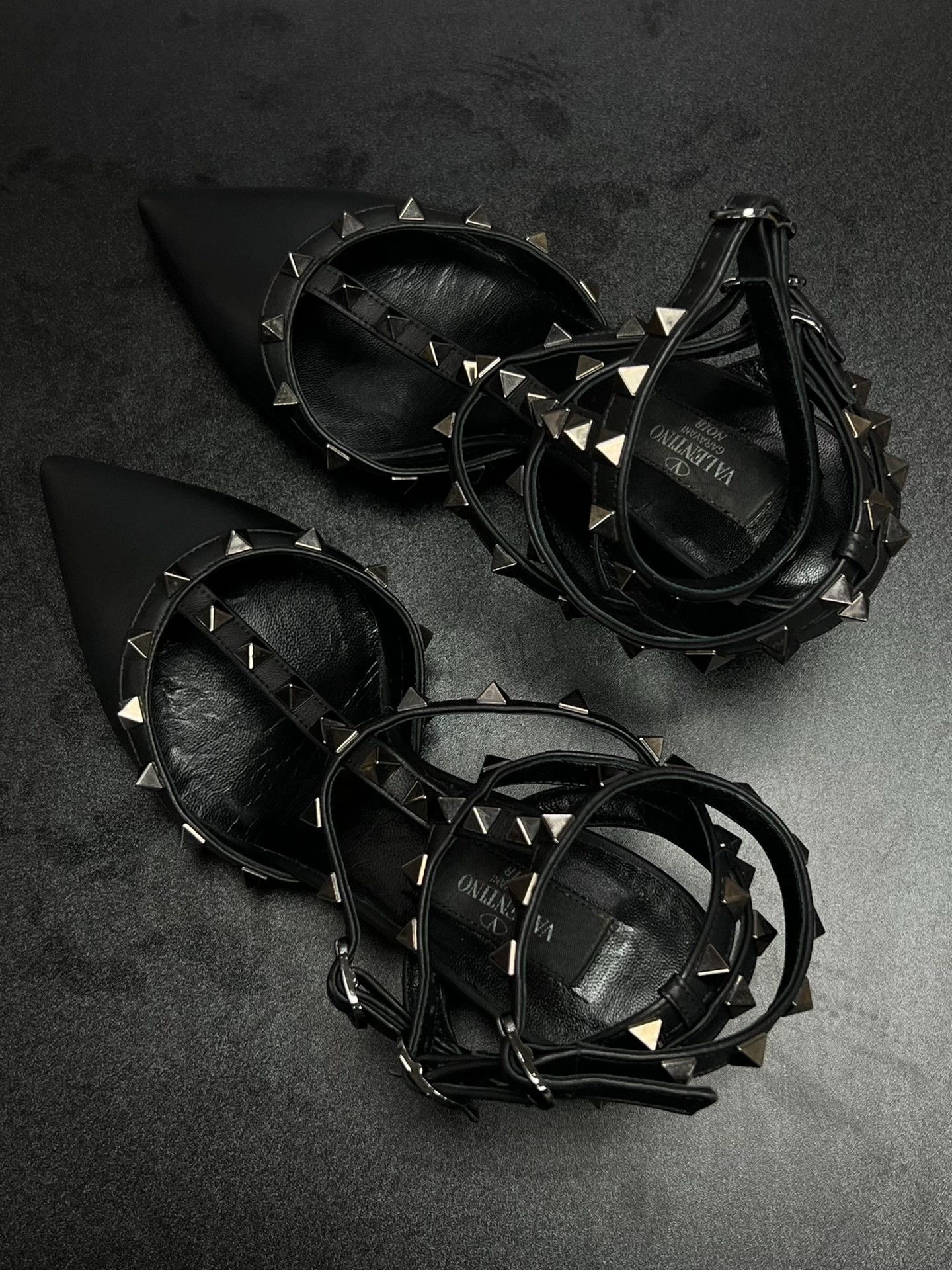 Valentino Valentino Black Sandals us_7 Women Size US 7 / IT 37 - 4 Thumbnail
