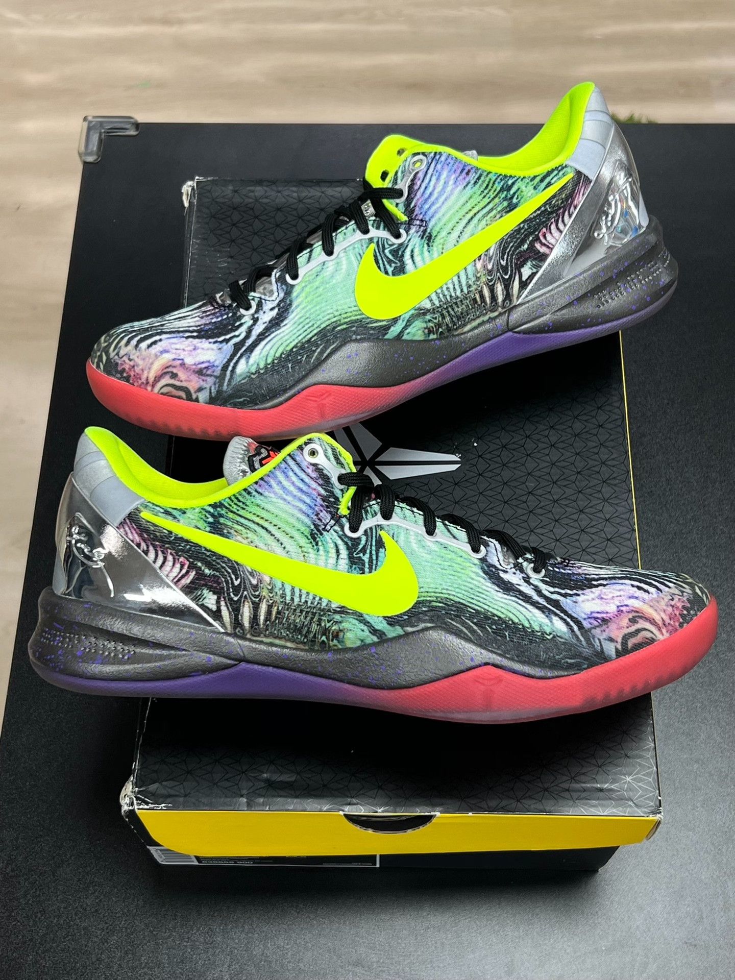 Nike Nike KOBE Lowtop Sneakers 10 Men Size US 10 / EU 43 - 5 Thumbnail
