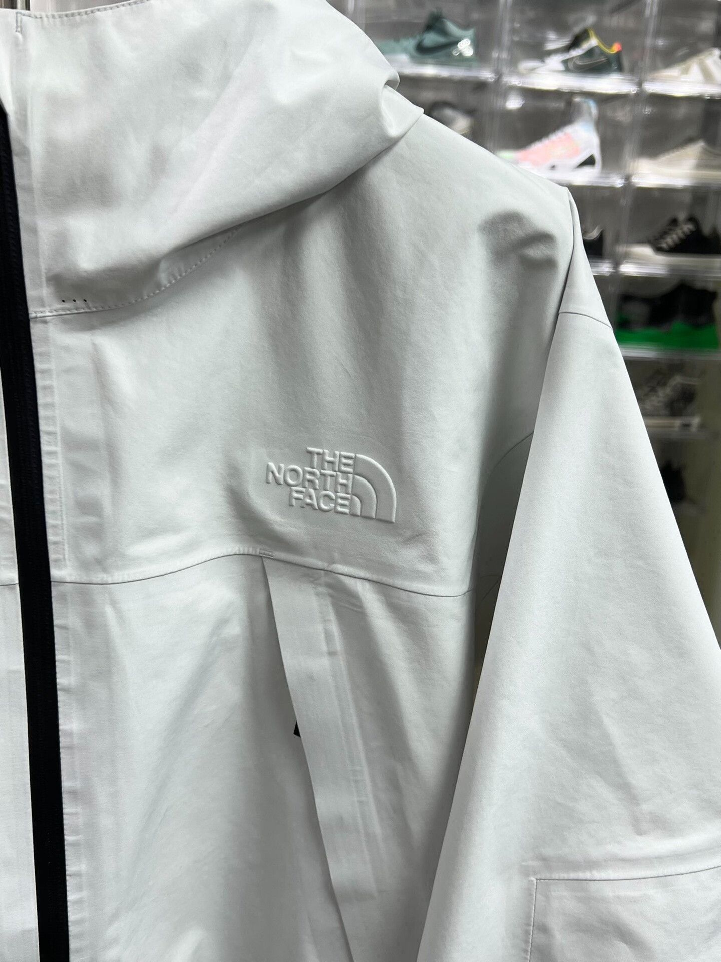 The North Face The North Face White Raincoat xl Men Size US XL / EU 56 / 4 - 3 Thumbnail