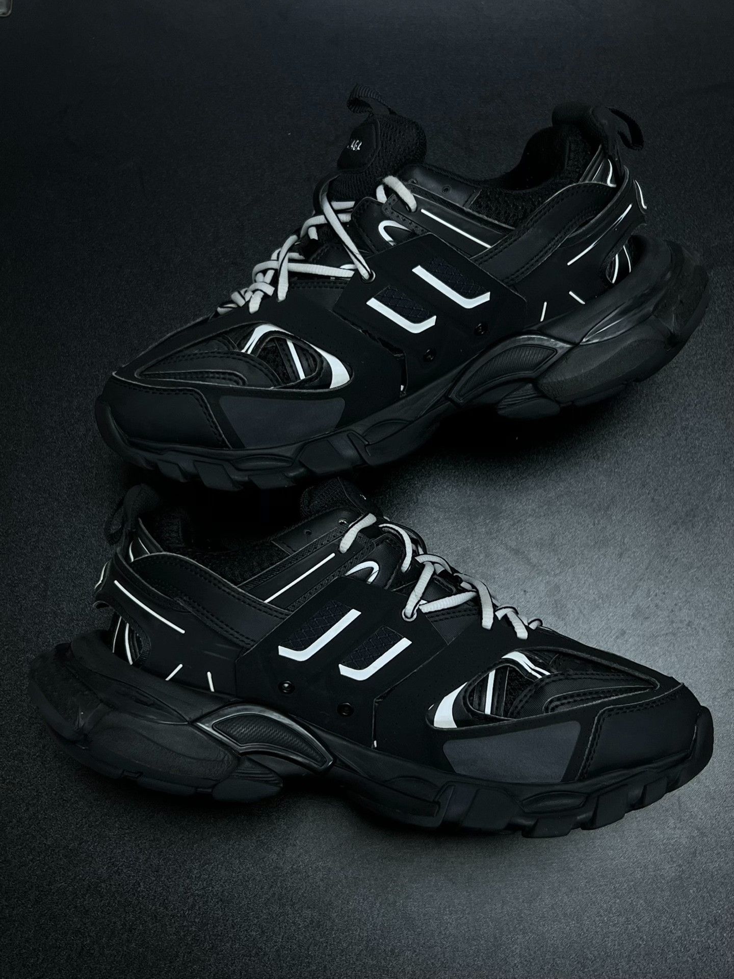 Balenciaga Balenciaga Black Lowtop Sneakers 6 Men Size US 6 / EU 39 - 6 Thumbnail