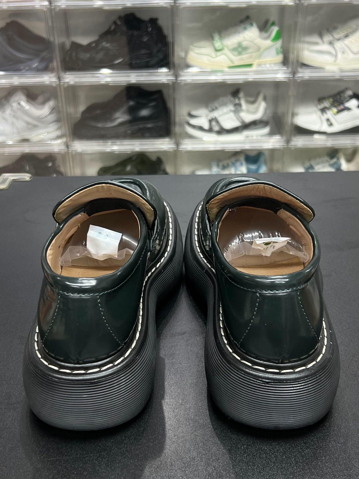 Bottega Veneta Bottega Veneta Green Lowtop Sneakers us_8 Women Size US 8 / IT 38 - 7 Thumbnail