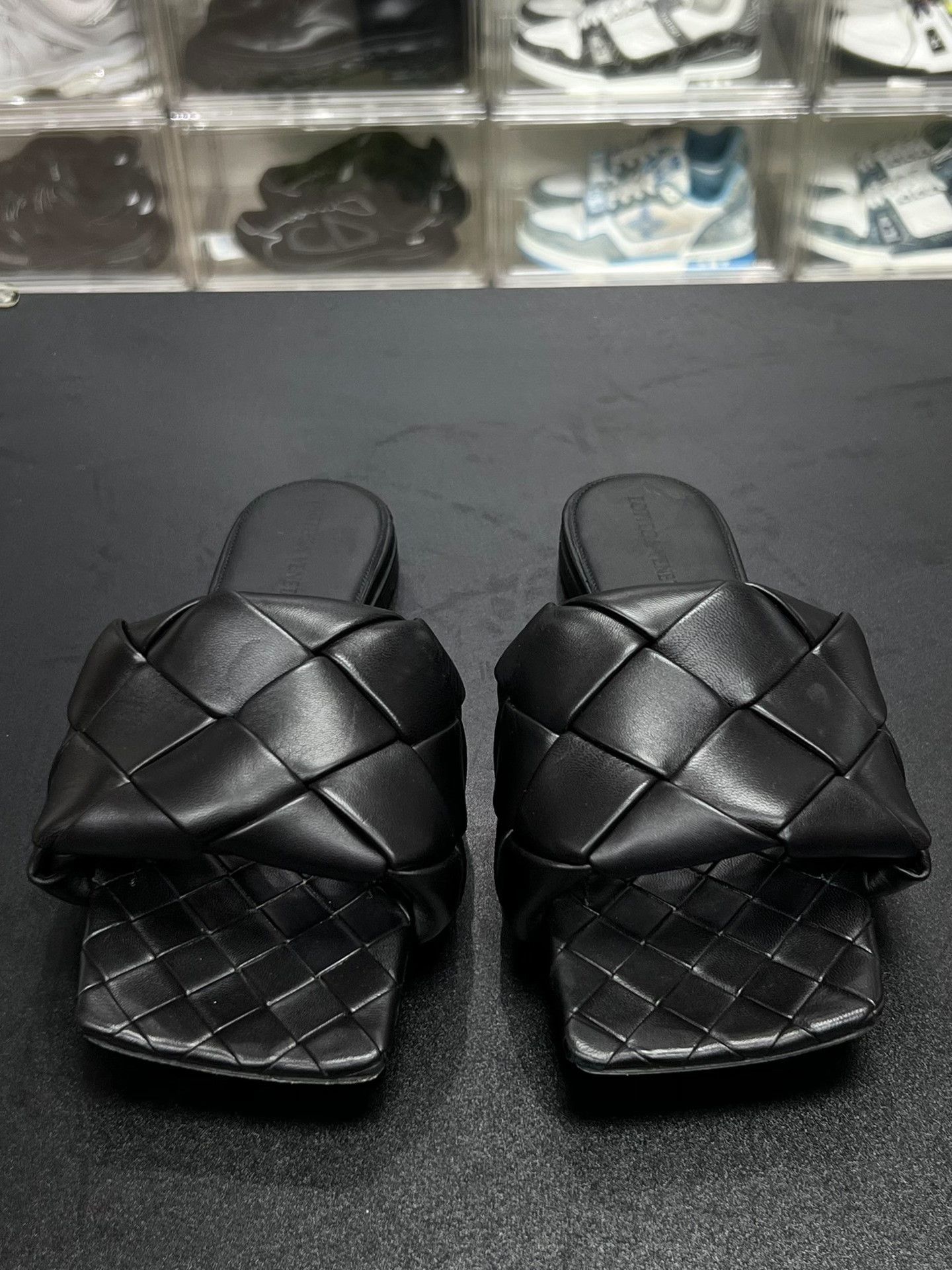 Bottega Veneta Bottega Veneta Black Sandals us_6-5 Women Size US 6.5 / IT 36.5 - 2 Thumbnail