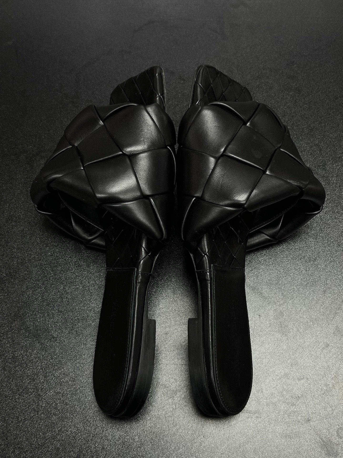 Bottega Veneta Bottega Veneta Black Sandals us_6-5 Women Size US 6.5 / IT 36.5 - 5 Thumbnail