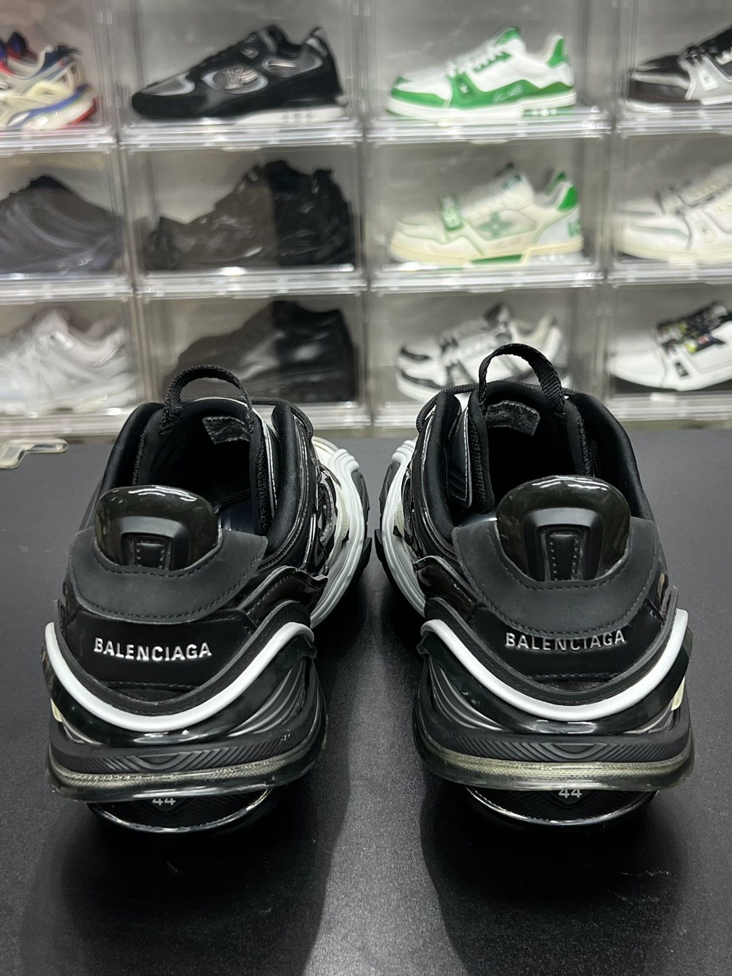 Balenciaga Balenciaga Gray Lowtop Sneakers 11 Men Size US 11 / EU 44 - 7 Thumbnail