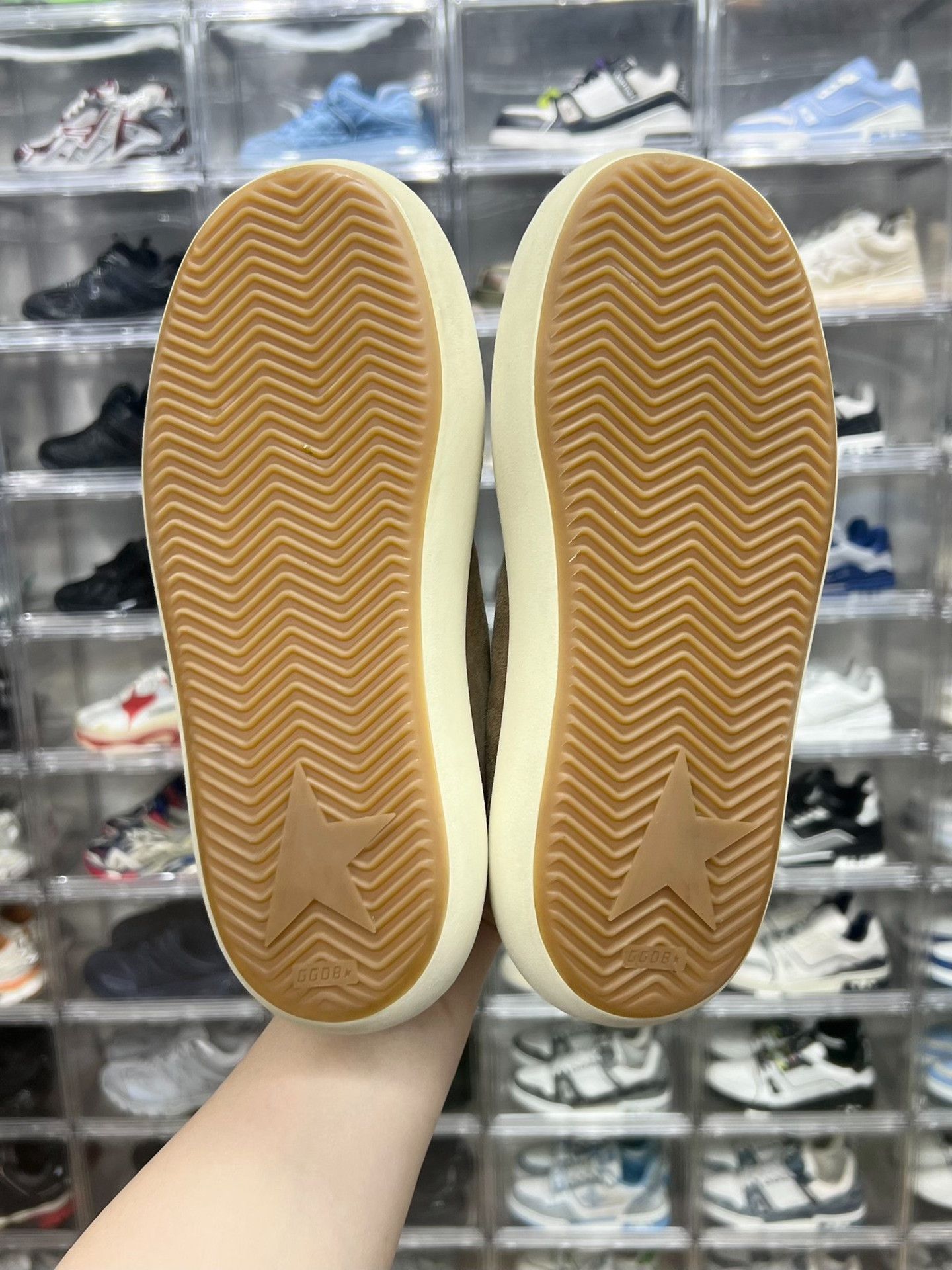Golden Goose Golden Goose Yellow Lowtop Sneakers us_9 Women Size US 9 / IT 39 - 8 Thumbnail