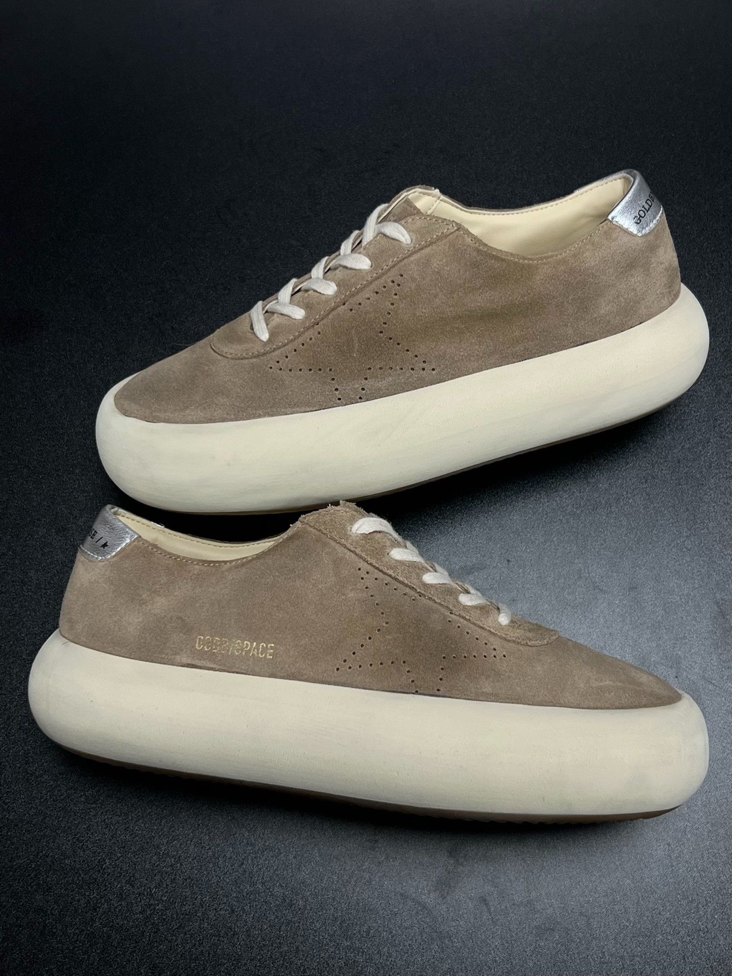 Golden Goose Golden Goose Yellow Lowtop Sneakers us_9 Women Size US 9 / IT 39 - 5 Thumbnail