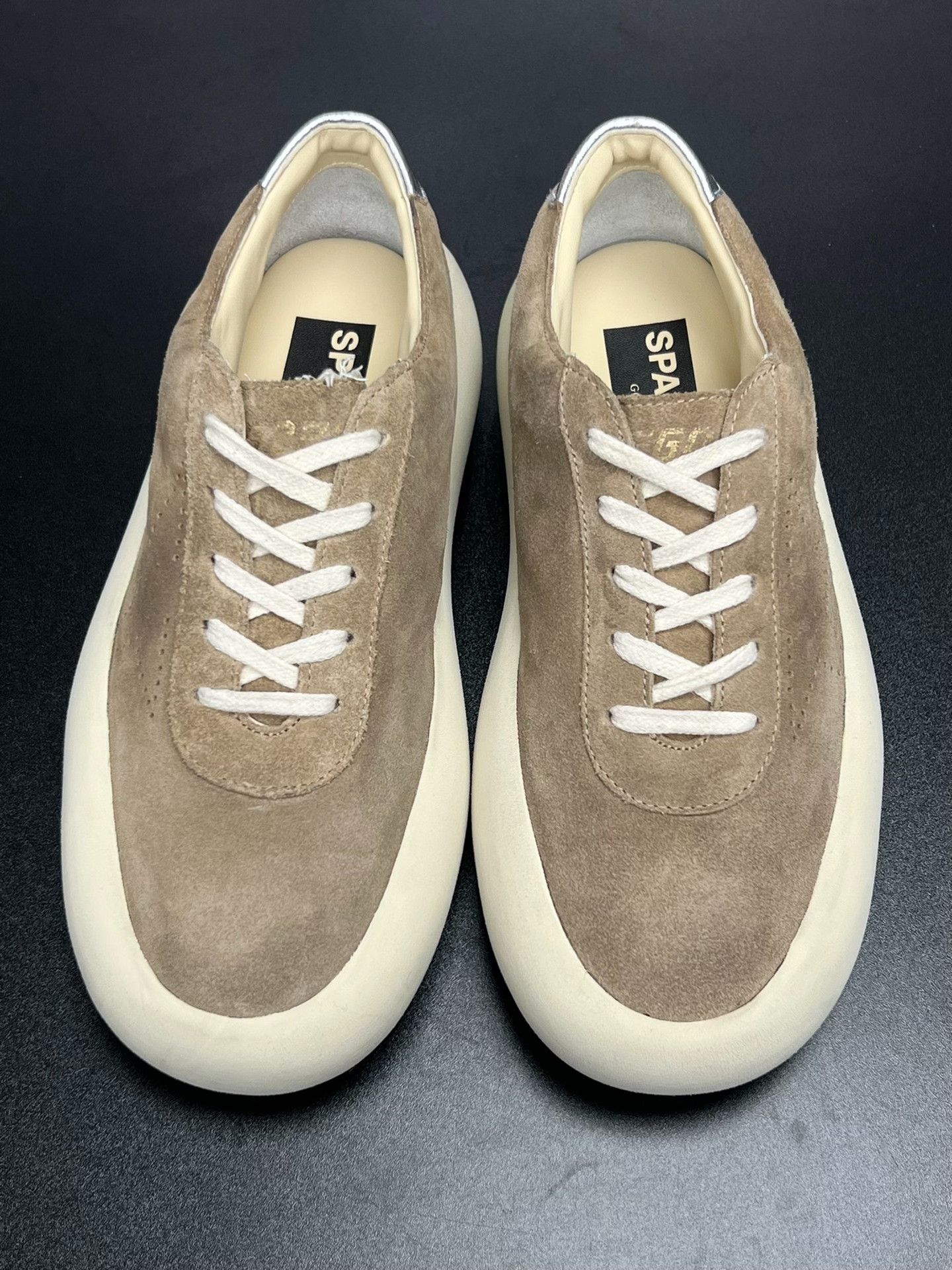 Golden Goose Golden Goose Yellow Lowtop Sneakers us_9 Women Size US 9 / IT 39 - 3 Thumbnail