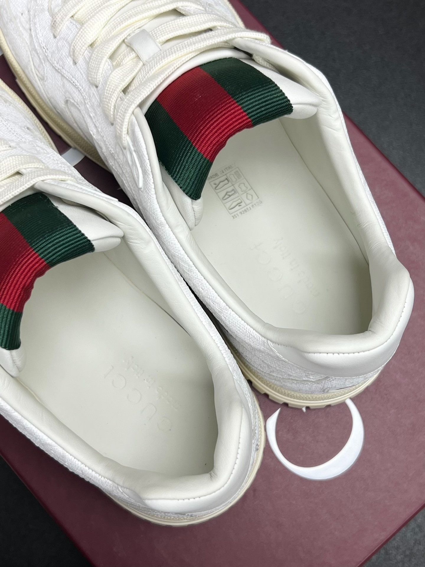 Gucci Gucci White Lowtop Sneakers 10 Men Size US 10 / EU 43 - 4 Thumbnail
