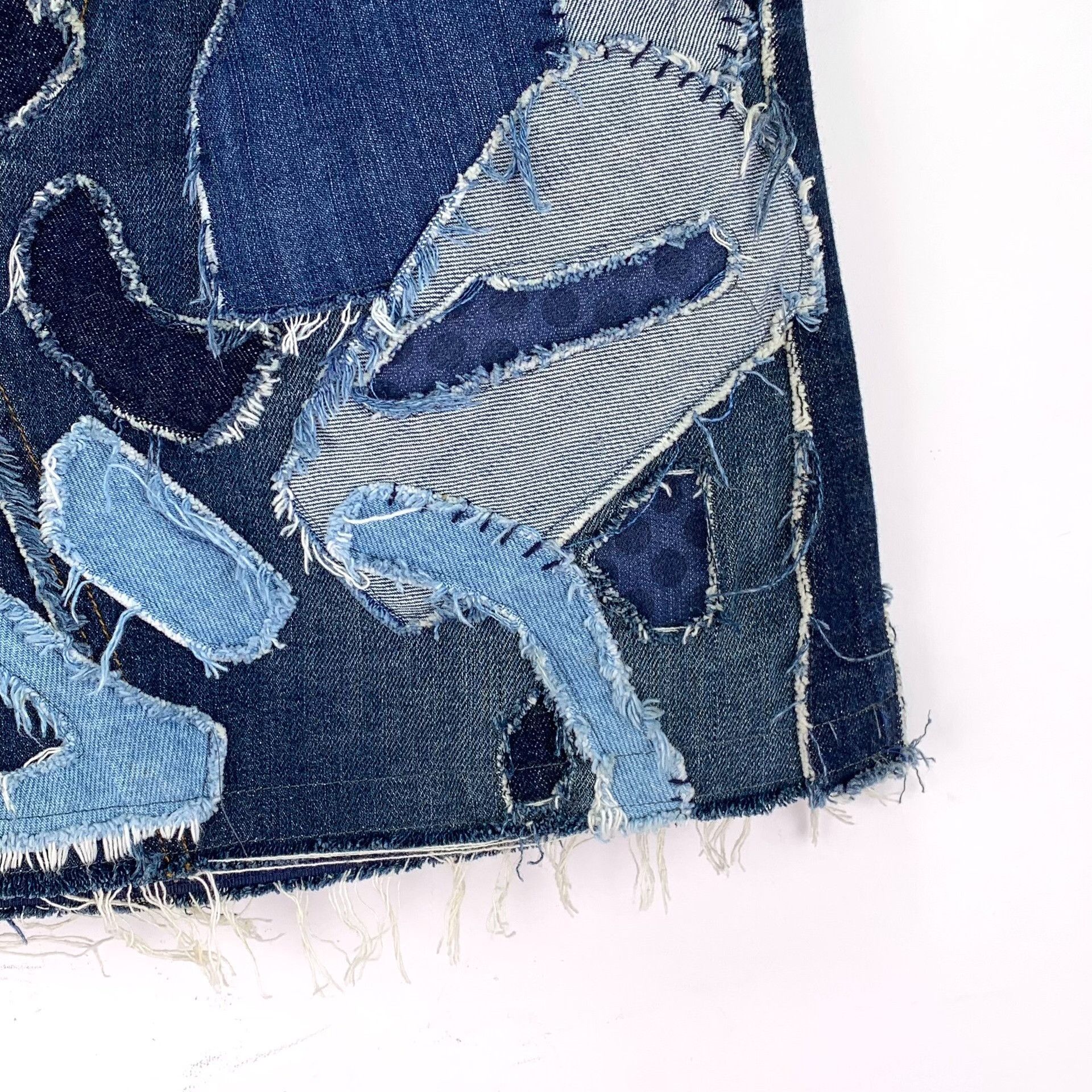Dolce & Gabbana Dolce & Gabbana Patchwork Denim Mini Skirt 42 Size 28" / US 6 / IT 42 - 5 Thumbnail