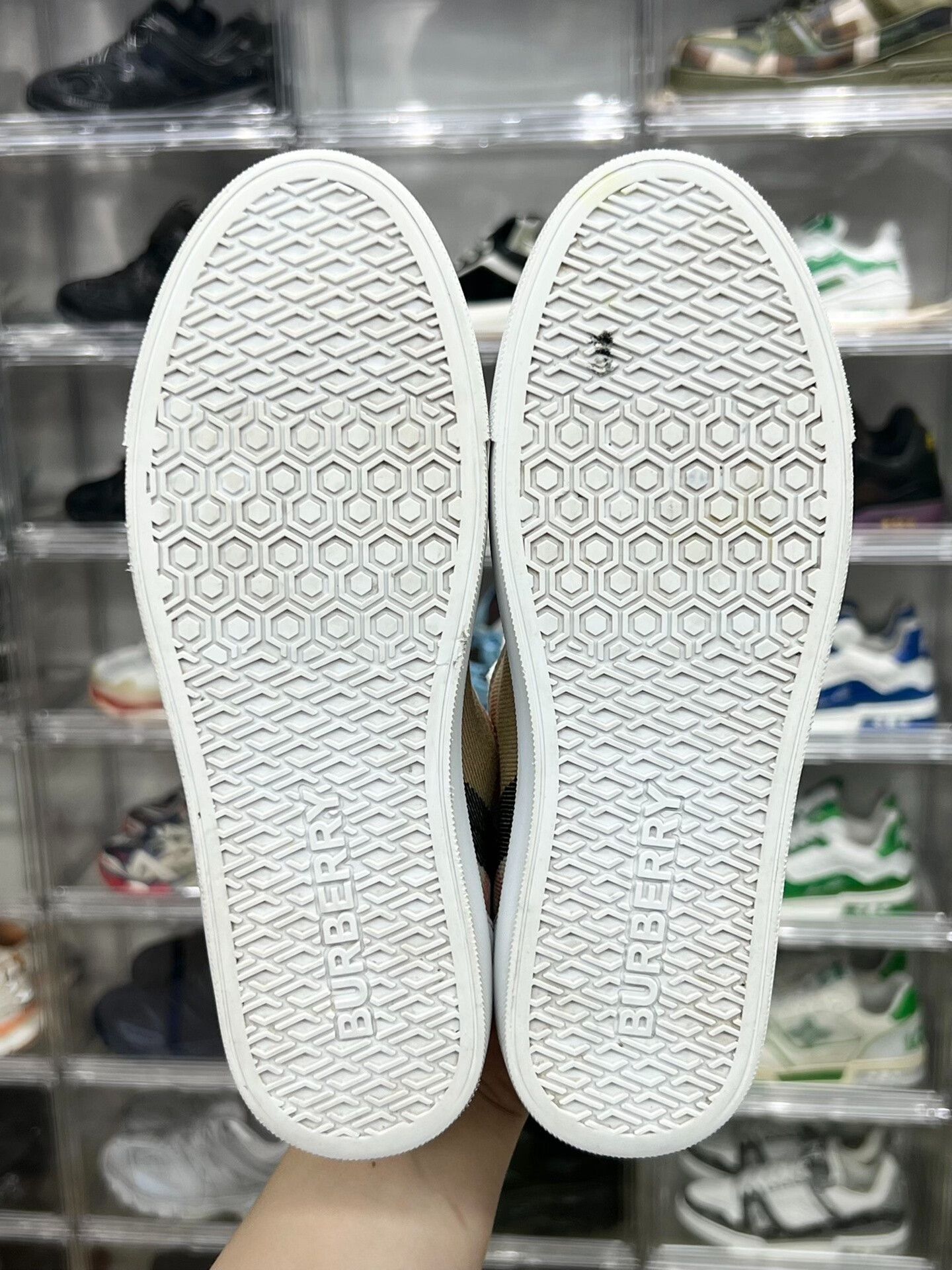 Burberry Burberry Plaid Lowtop Sneakers us_6 Women Size US 6 / IT 36 - 8 Thumbnail