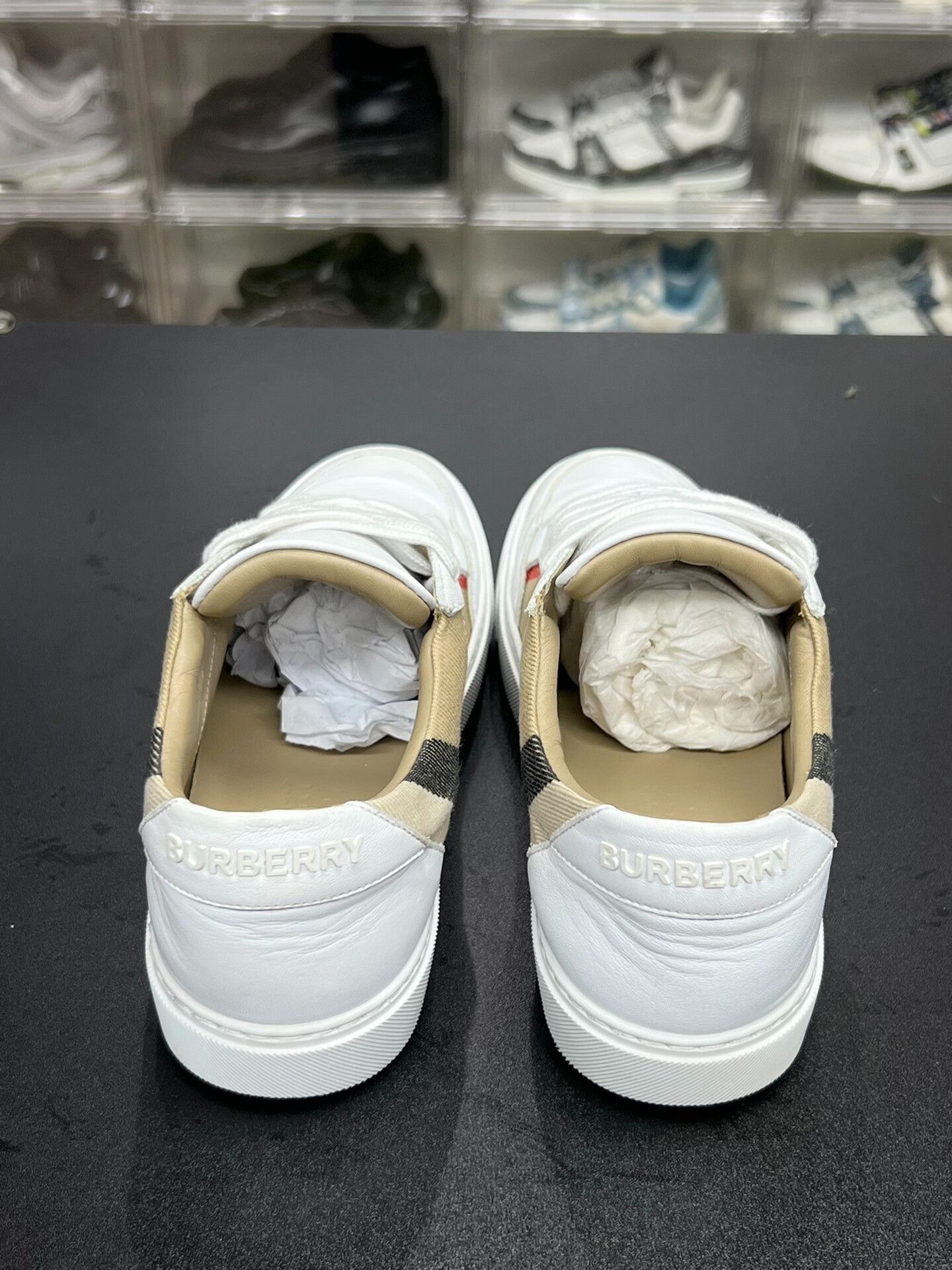 Burberry Burberry Plaid Lowtop Sneakers us_6 Women Size US 6 / IT 36 - 7 Thumbnail