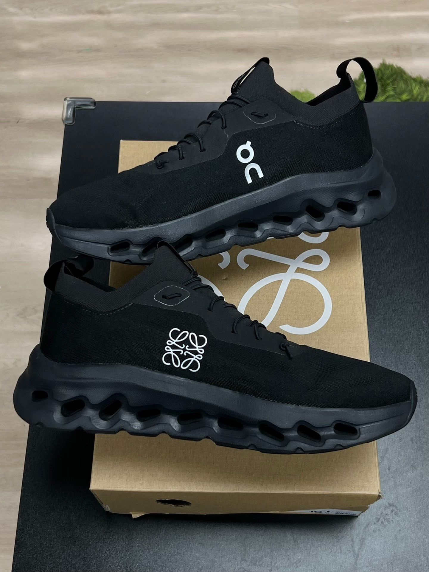 Loewe Loewe Running Lowtop Sneakers 11 Men Size US 11 / EU 44 - 6 Thumbnail