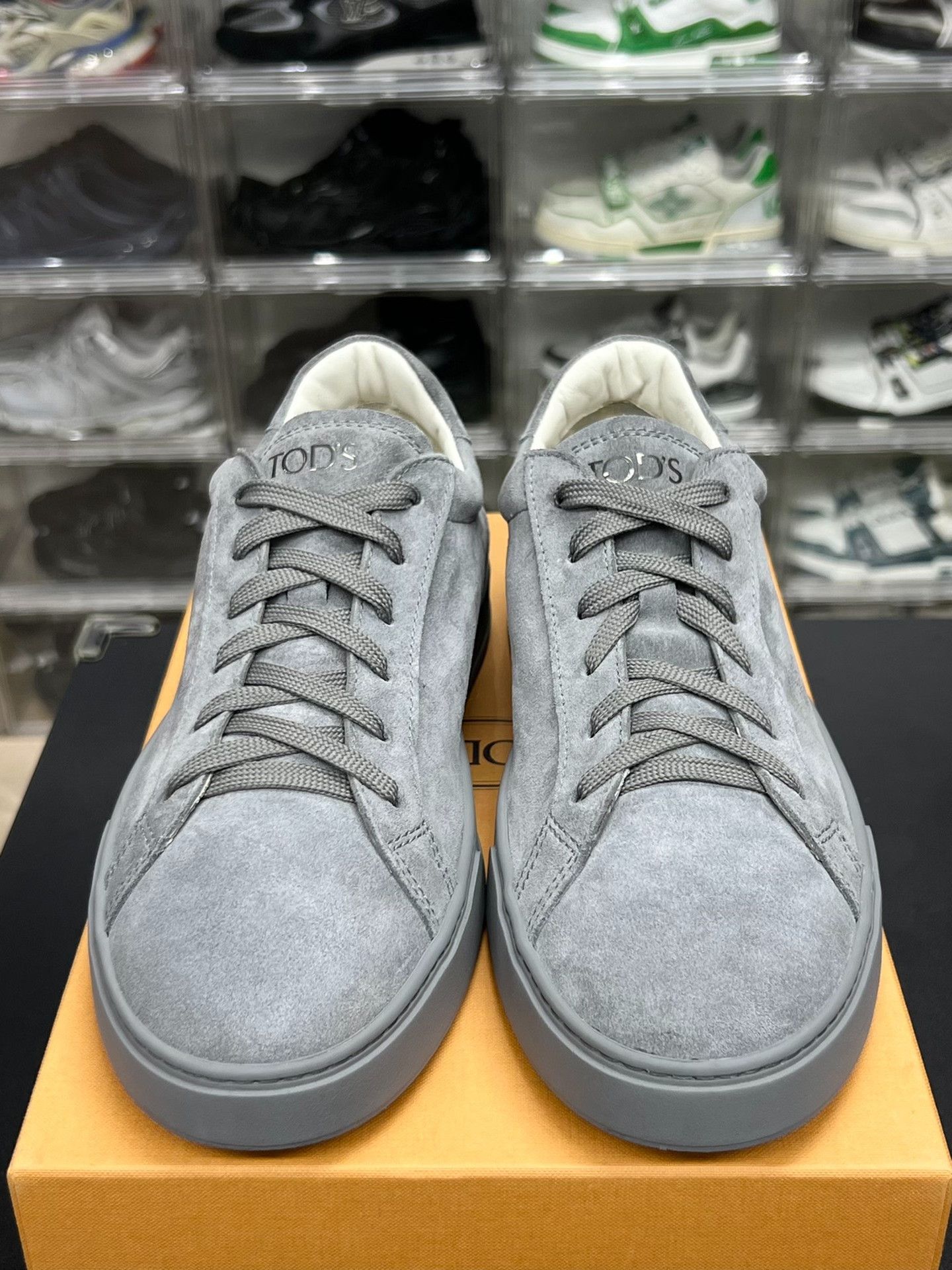 Tod's Tod's Suede Gray Lowtop Sneakers 10 Men Size US 10 / EU 43 - 2 Thumbnail