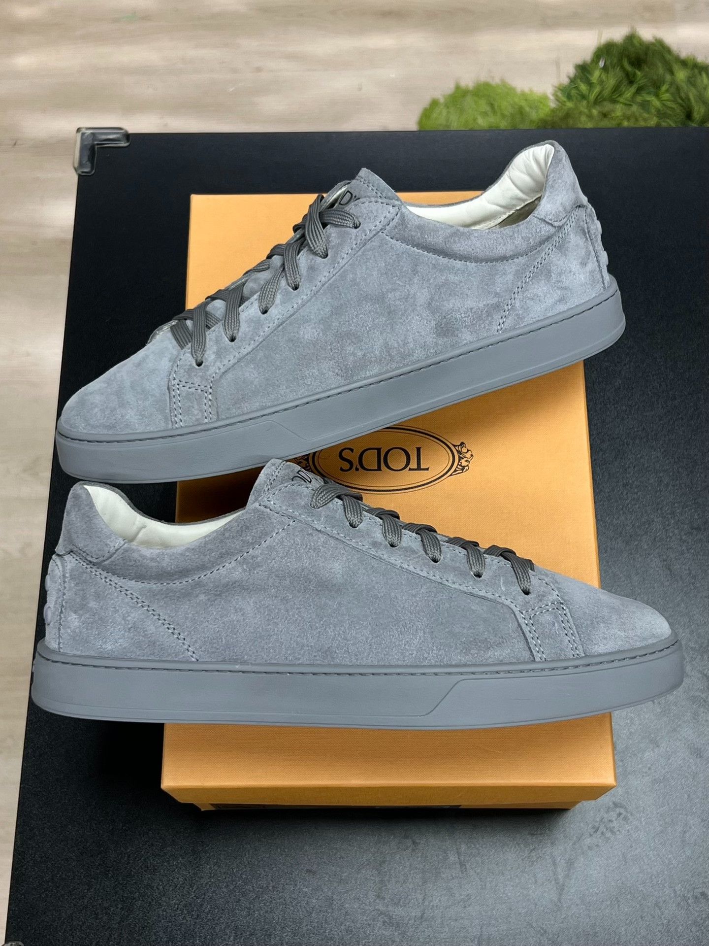 Tod's Tod's Suede Gray Lowtop Sneakers 10 Men Size US 10 / EU 43 - 5 Thumbnail