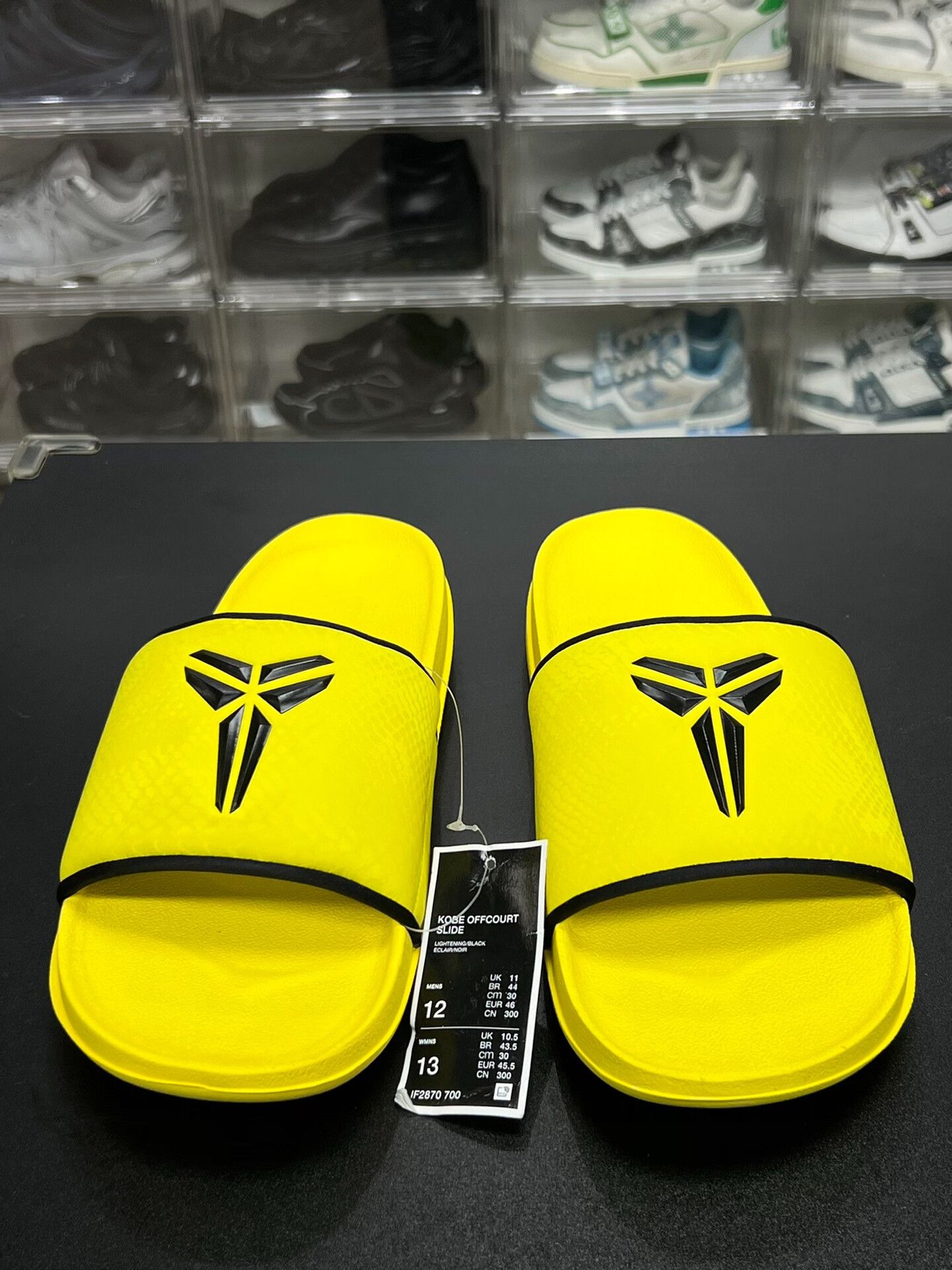 Nike Nike KOBE Yellow Sandals 13 Men Size US 13 / EU 46 - 2 Thumbnail