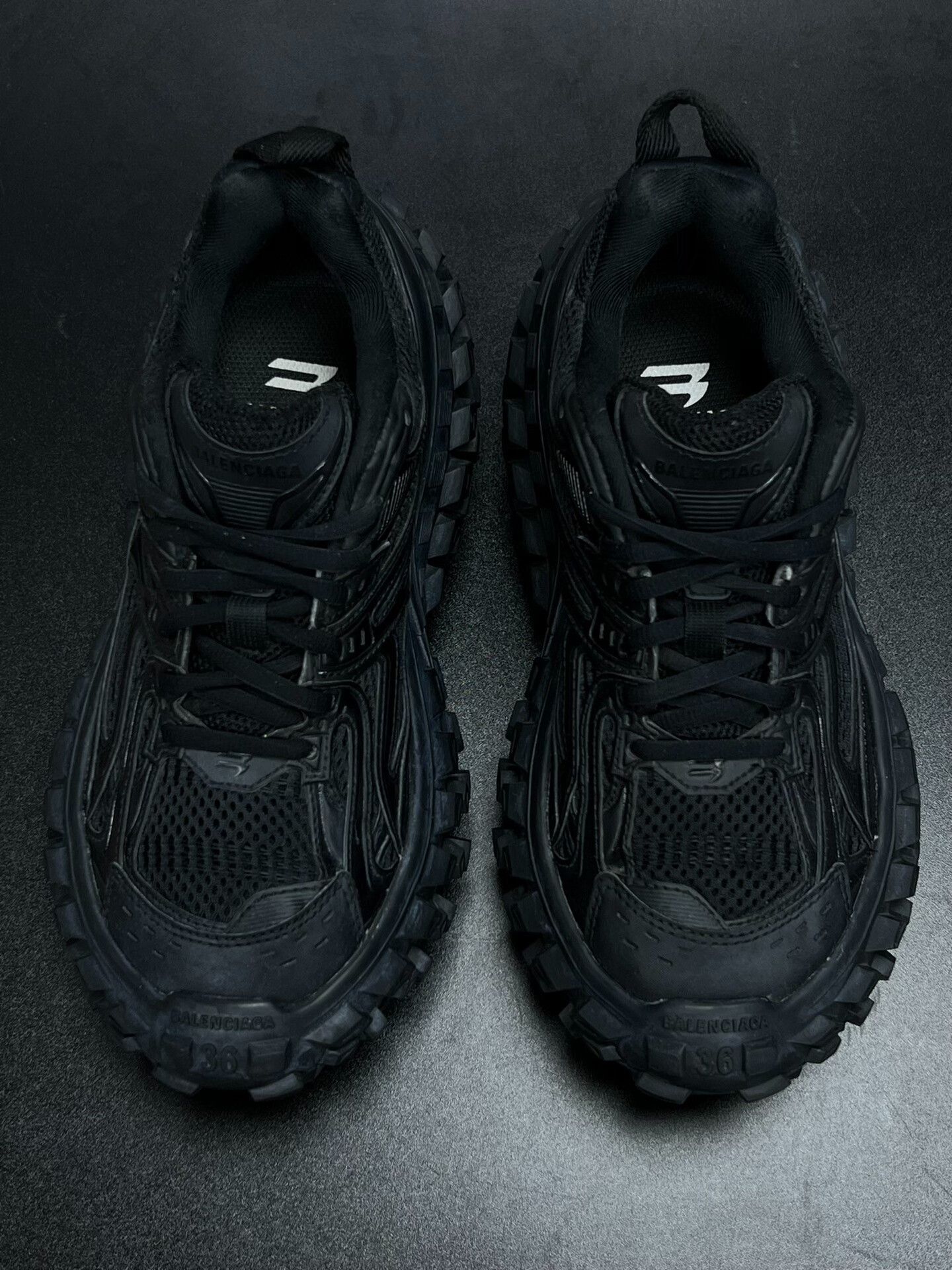 Balenciaga Balenciaga Lowtop Sneakers us_6 Women Size US 6 / IT 36 - 3 Thumbnail