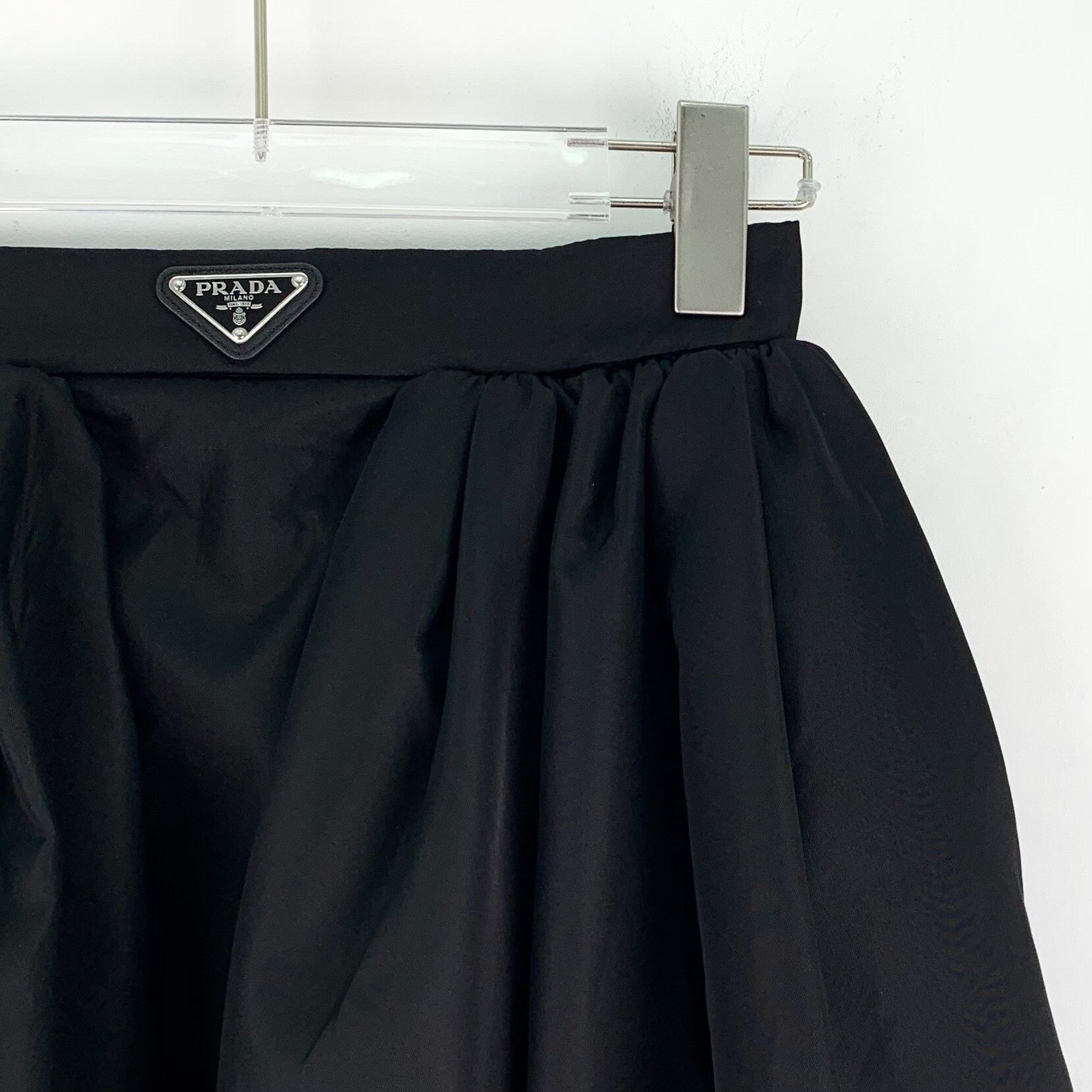 Prada Prada Re-Nylon Triangle Logo Pleated Skirt 38S Size 26" / US 2 / IT 38 - 4 Thumbnail