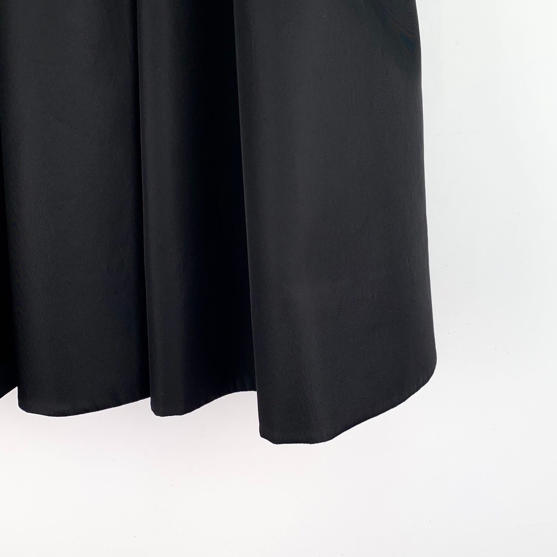 Prada Prada Re-Nylon Triangle Logo Pleated Skirt 38S Size 26" / US 2 / IT 38 - 6 Thumbnail