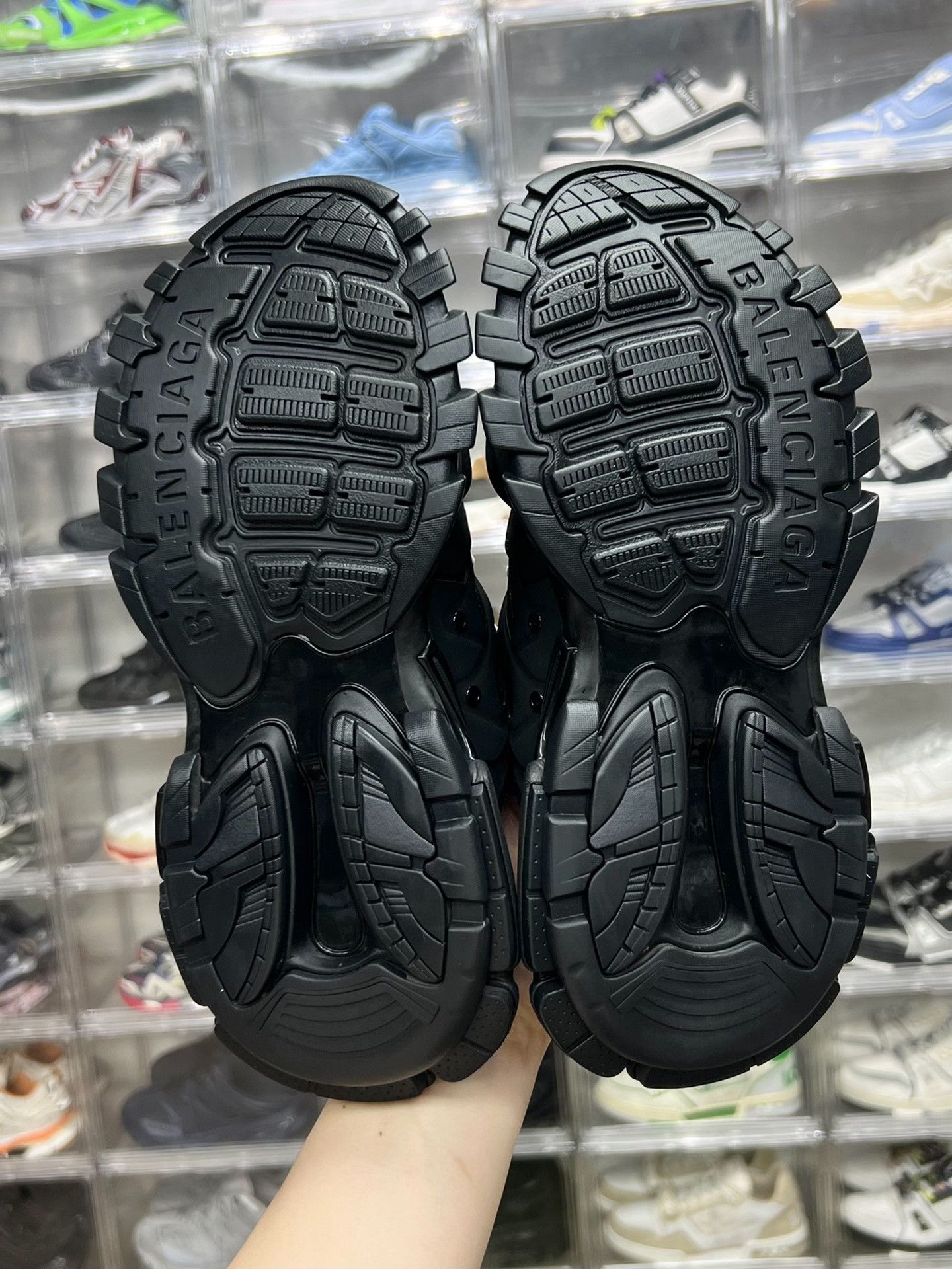 Balenciaga Balenciaga Black Sandals 7 Men Size US 7 / EU 40 - 8 Thumbnail
