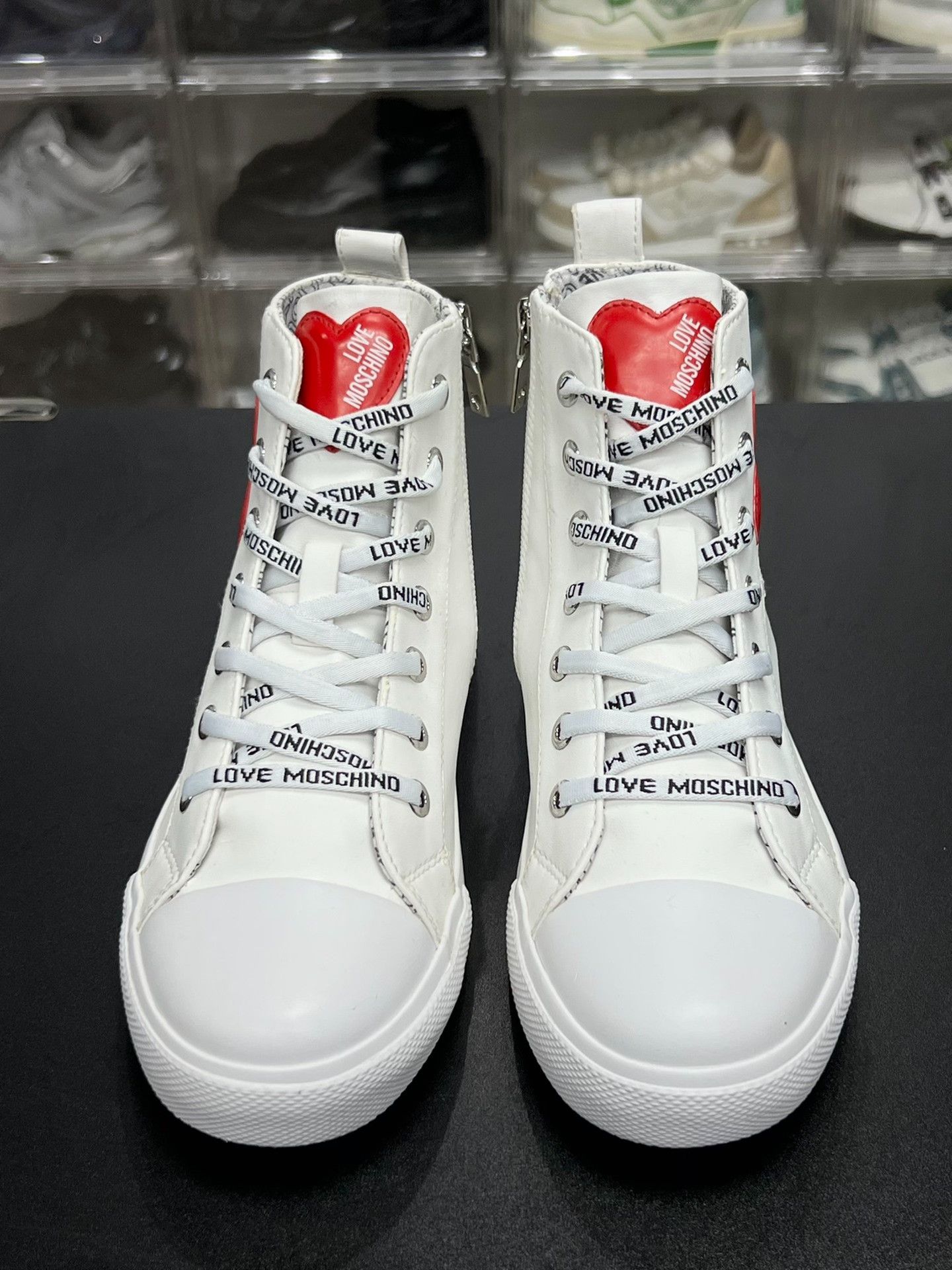 Moschino Moschino White Hitop Sneakers us_6 Women Size US 6 / IT 36 - 2 Thumbnail