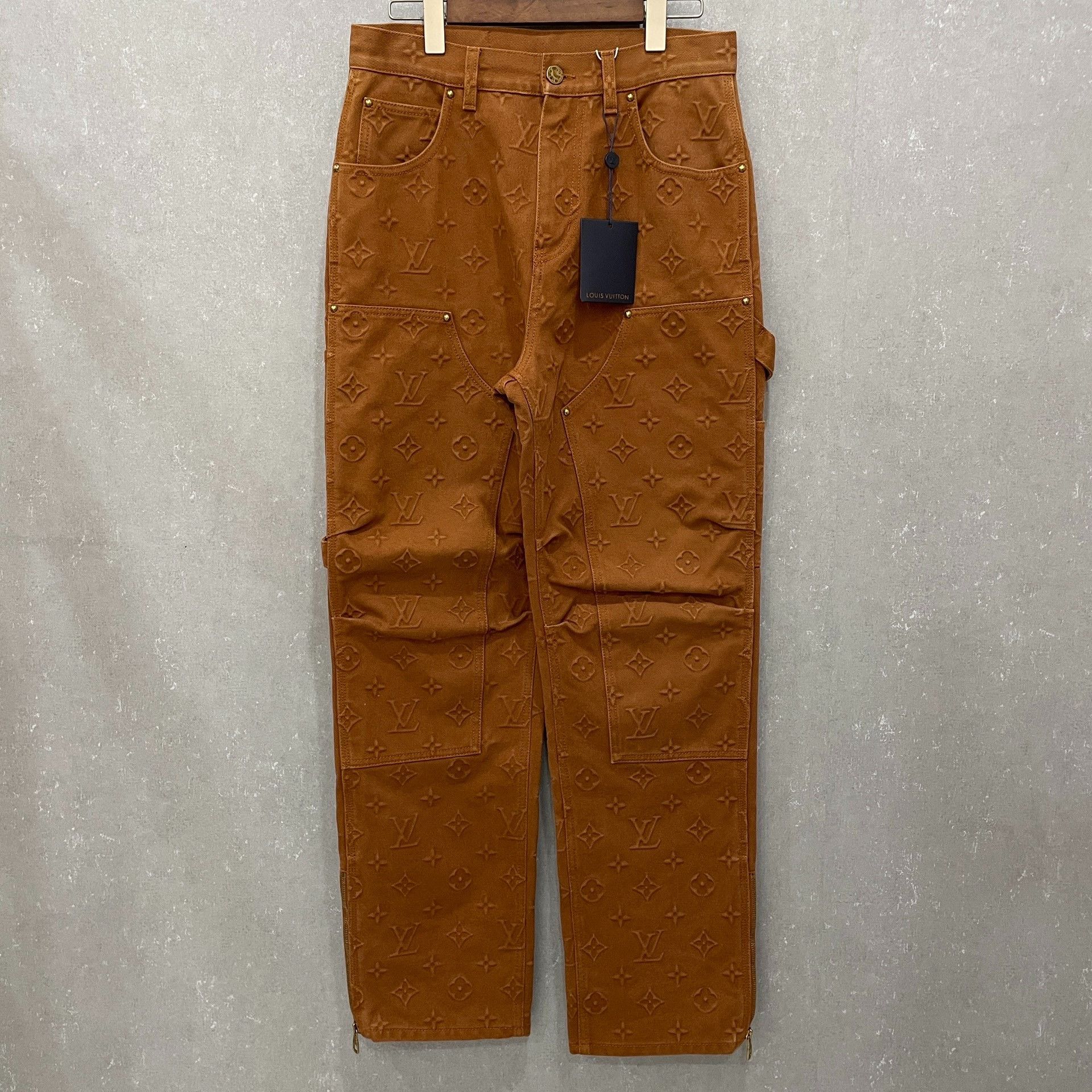 Louis Vuitton Louis Vuitton Monogram Embossed Carpenter Jeans 29 Size US 29 - 2 Thumbnail