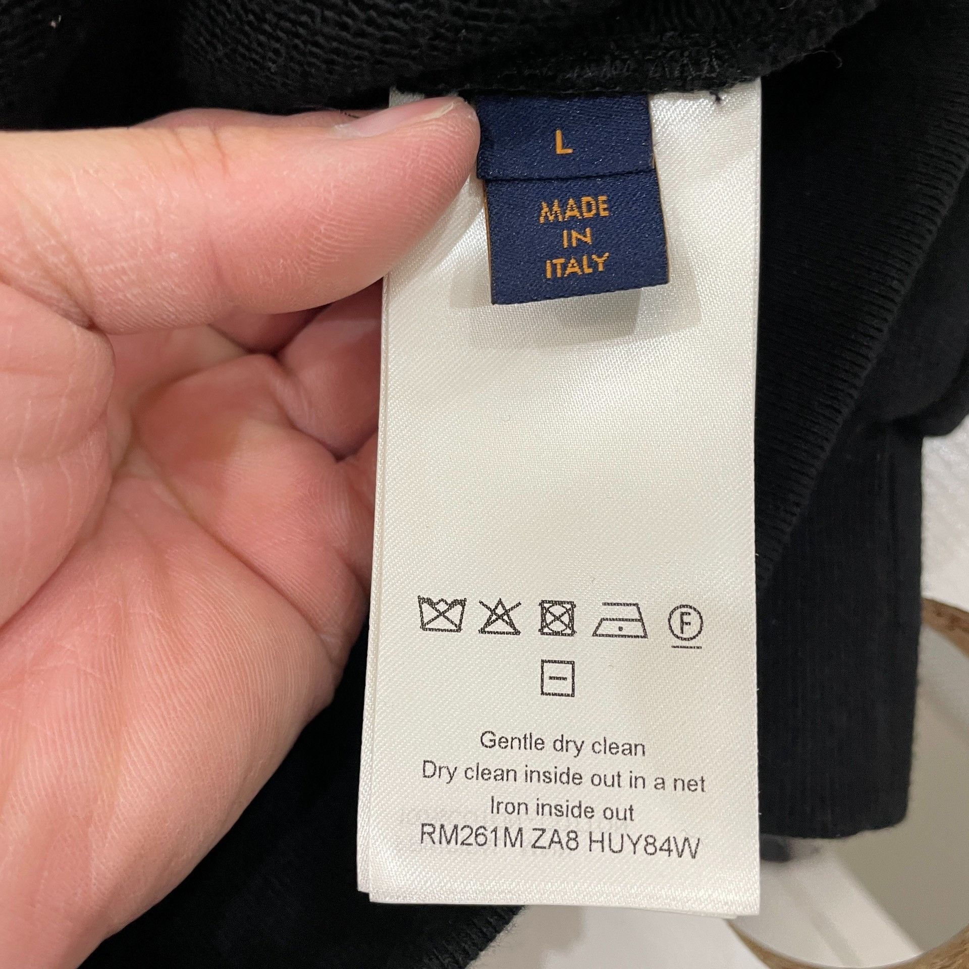 Louis Vuitton Louis Vuitton Gold Logo Zip-Up Sweatshirt Size L Size US L / EU 52-54 / 3 - 5 Thumbnail