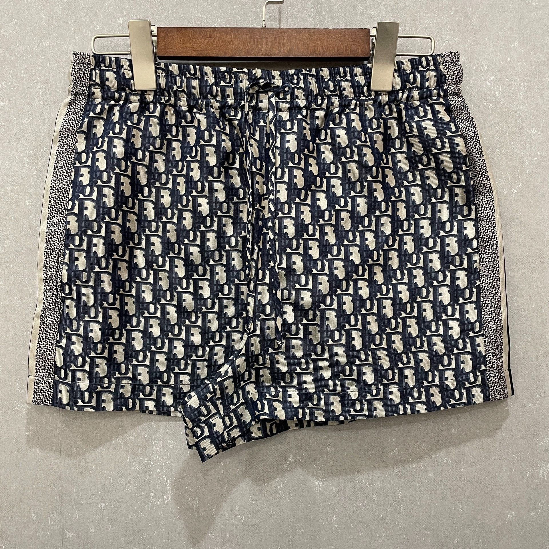 Dior Dior Oblique Monogram Silk Shorts 36 Size 26" / US 2 / IT 38 - 2 Thumbnail