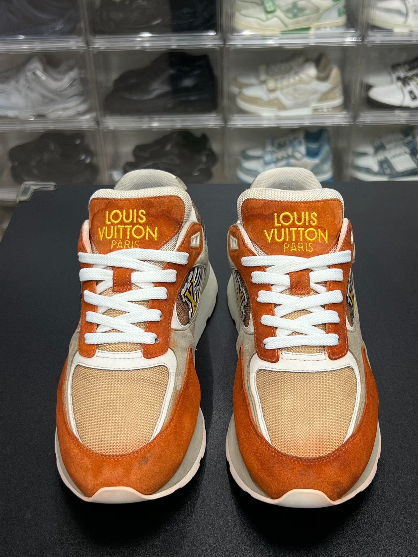 Louis Vuitton Louis Vuitton Orange Lowtop Sneakers 8.5 Men Size US 8.5 / EU 41-42 - 2 Thumbnail