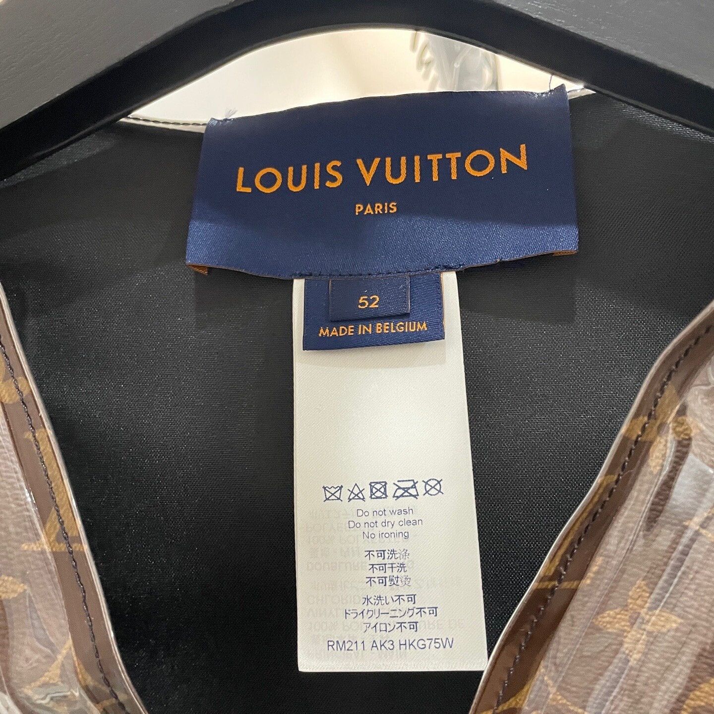 Louis Vuitton Louis Vuitton Monogram Inflatable Zip Vest Size 52 Size US L / EU 52-54 / 3 - 4 Thumbnail