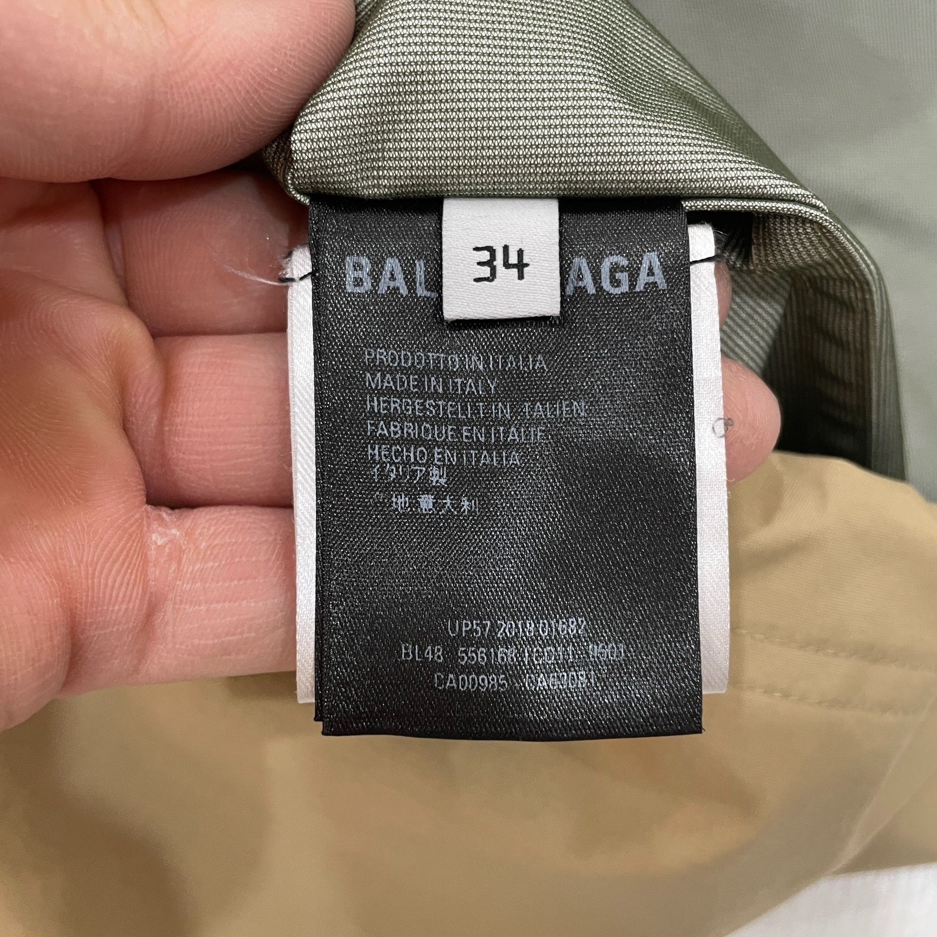 Balenciaga Balenciaga Back Logo Hooded Windbreaker Jacket Size 34 Size XS / US 0-2 / IT 36-38 - 6 Thumbnail