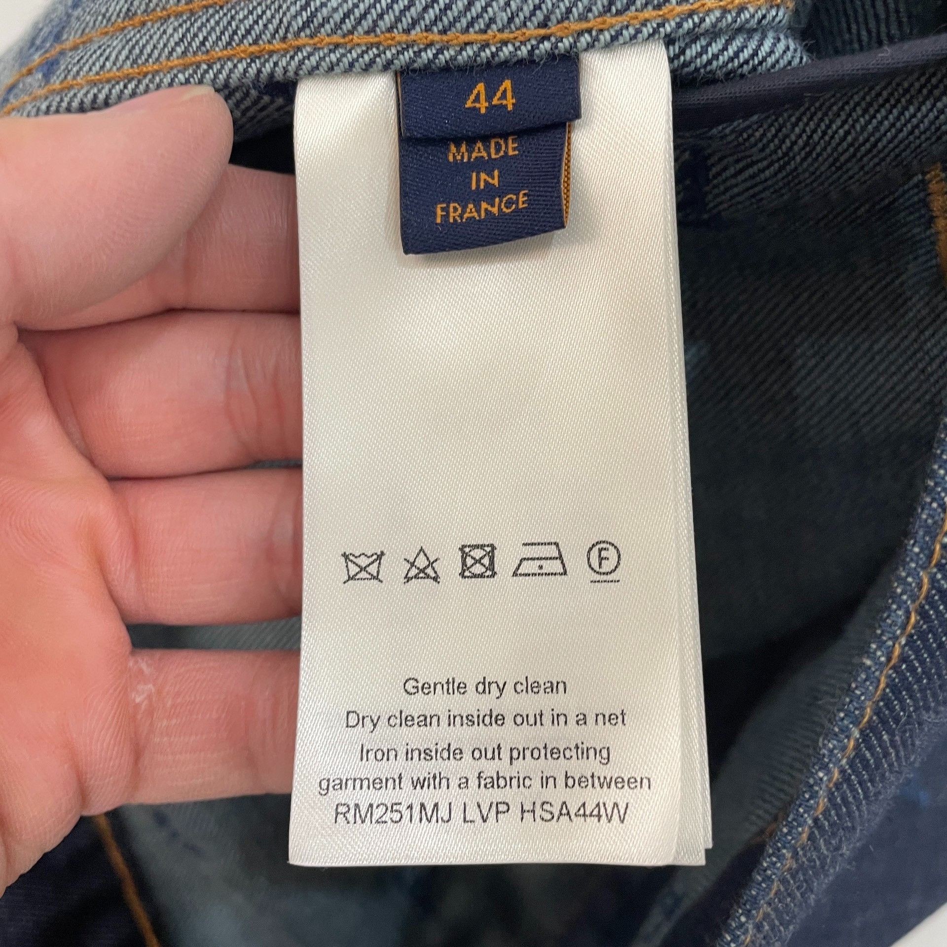 Louis Vuitton Louis Vuitton Embroidered Monogram Denim Jacket 44 Size US S / EU 44-46 / 1 - 5 Thumbnail