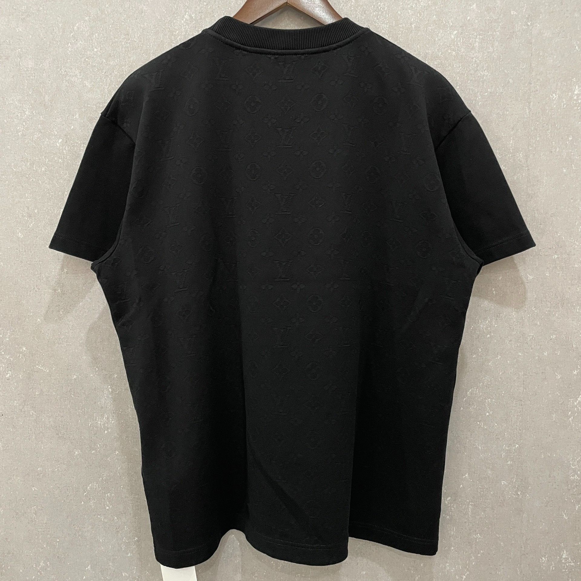 Louis Vuitton Louis Vuitton Monogram Pocket T-Shirt Size M Size US M / EU 48-50 / 2 - 3 Thumbnail