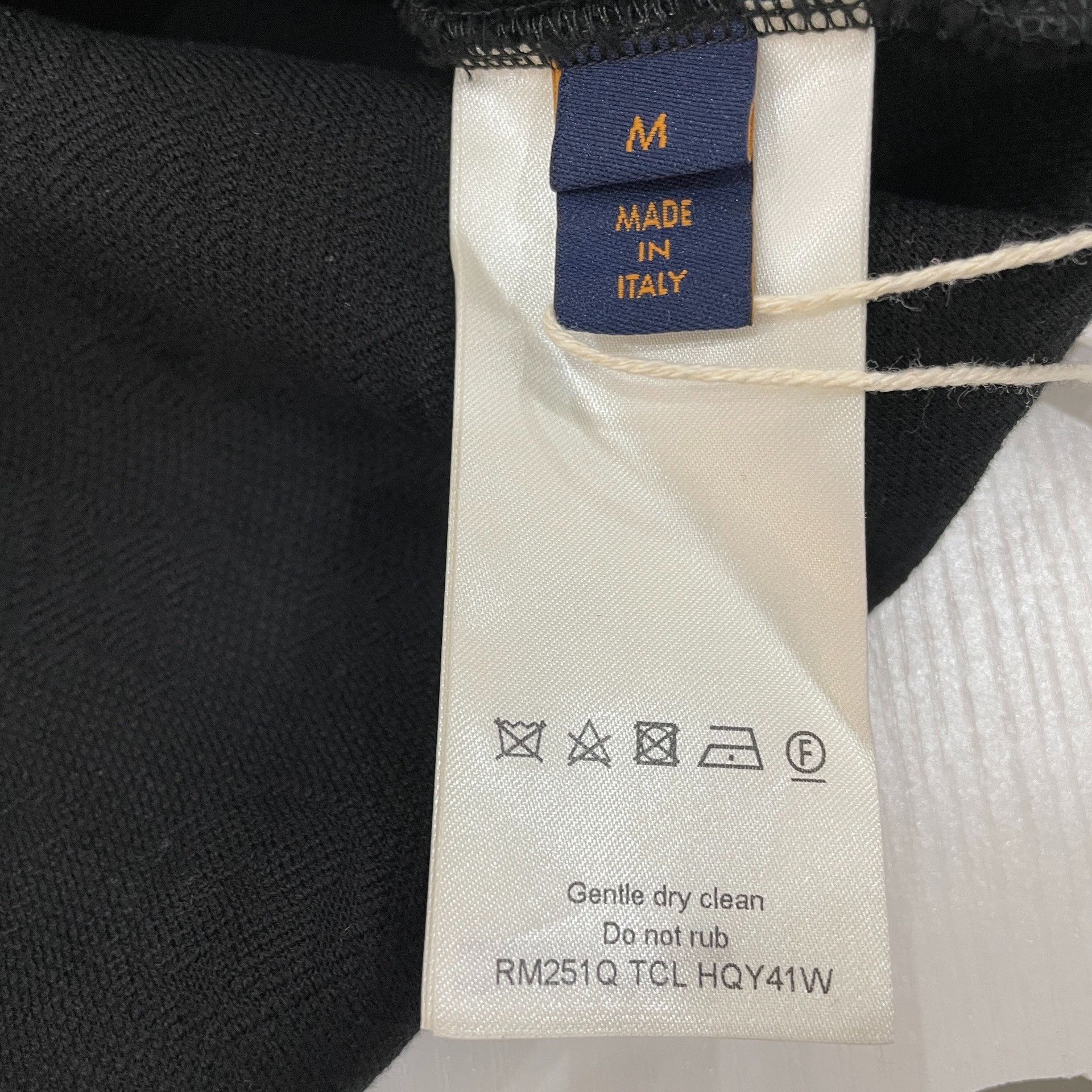 Louis Vuitton Louis Vuitton Monogram Pocket T-Shirt Size M Size US M / EU 48-50 / 2 - 5 Thumbnail