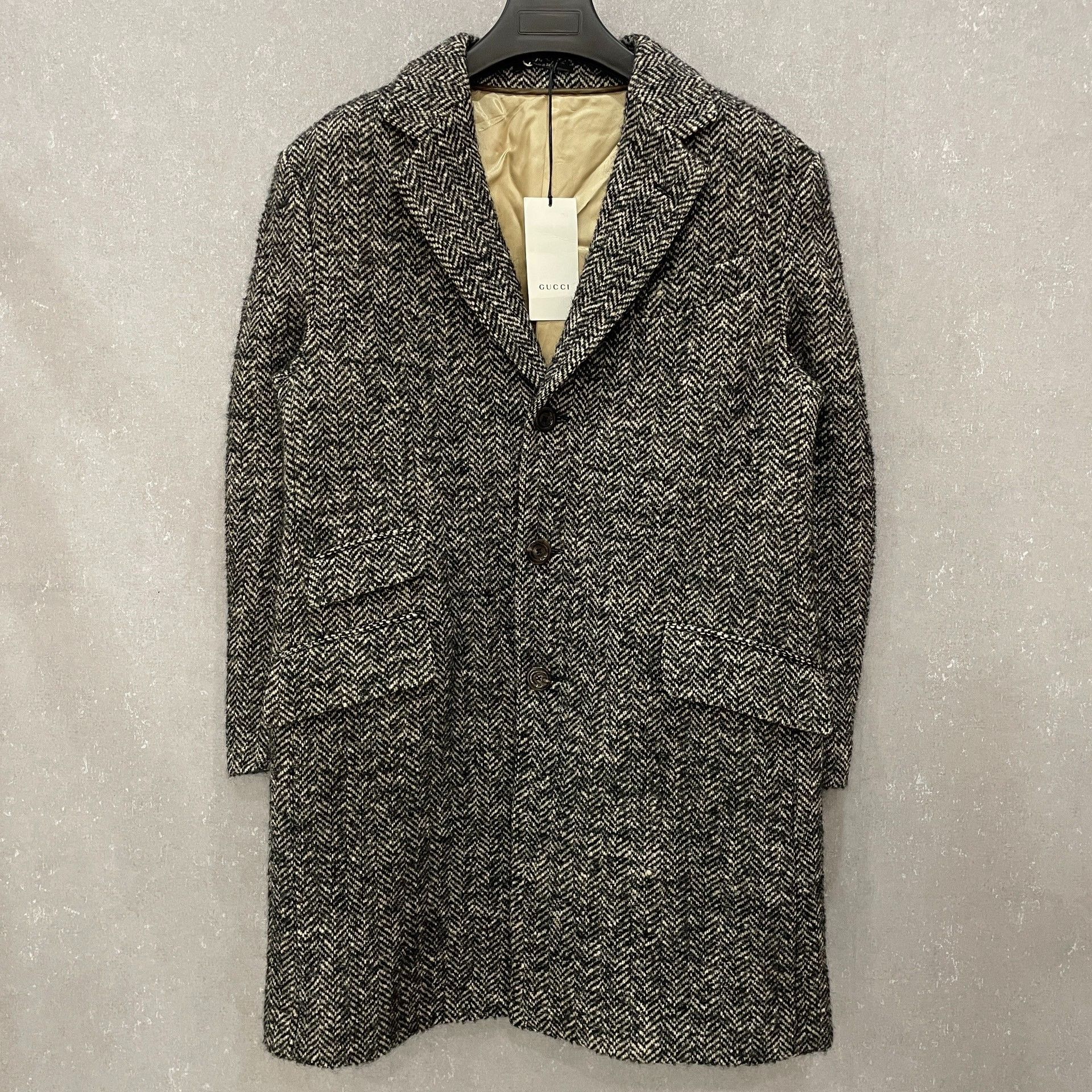 Gucci Gucci Herringbone Wool Overcoat Size 48R Size US M / EU 48-50 / 2 - 3 Thumbnail