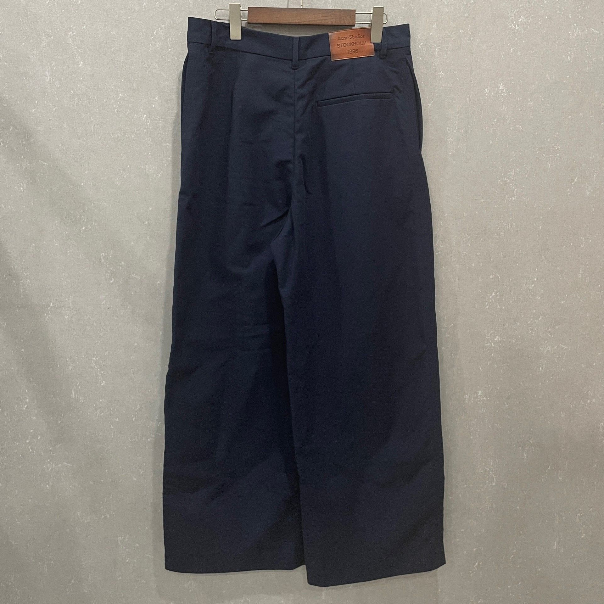 Acne Studios Acne Studios Navy Cotton Casual Pants EU 48 Size US 32 / EU 48 - 4 Thumbnail